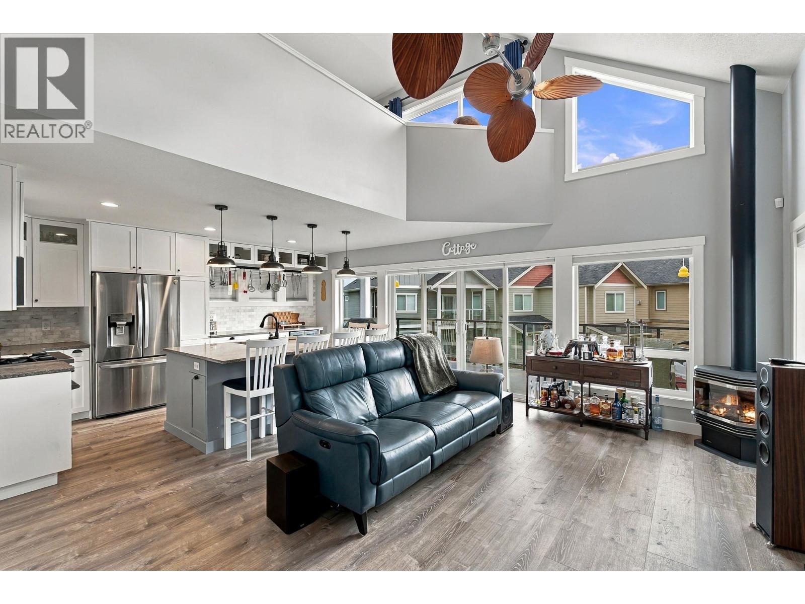 6976 Terazona Drive, Kelowna, British Columbia  V1Z 3R8 - Photo 1 - 10402886