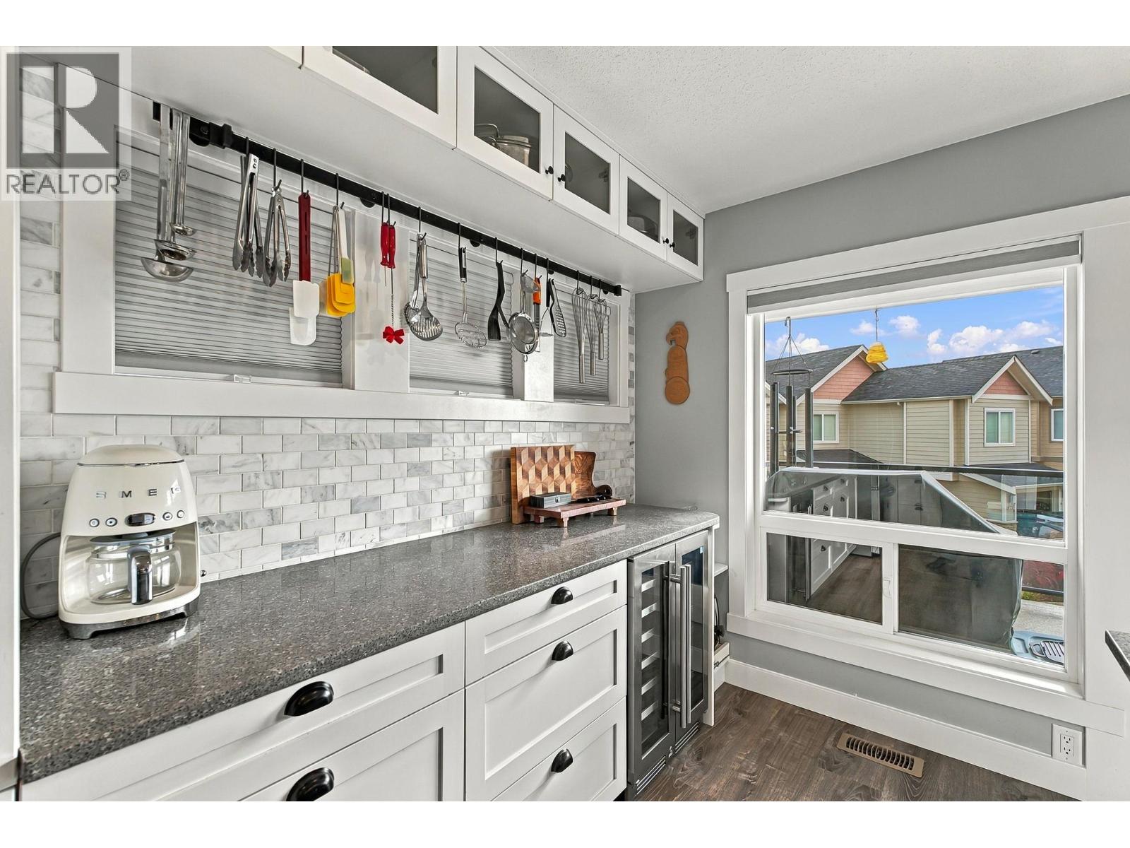6976 Terazona Drive, Kelowna, British Columbia  V1Z 3R8 - Photo 14 - 10402886
