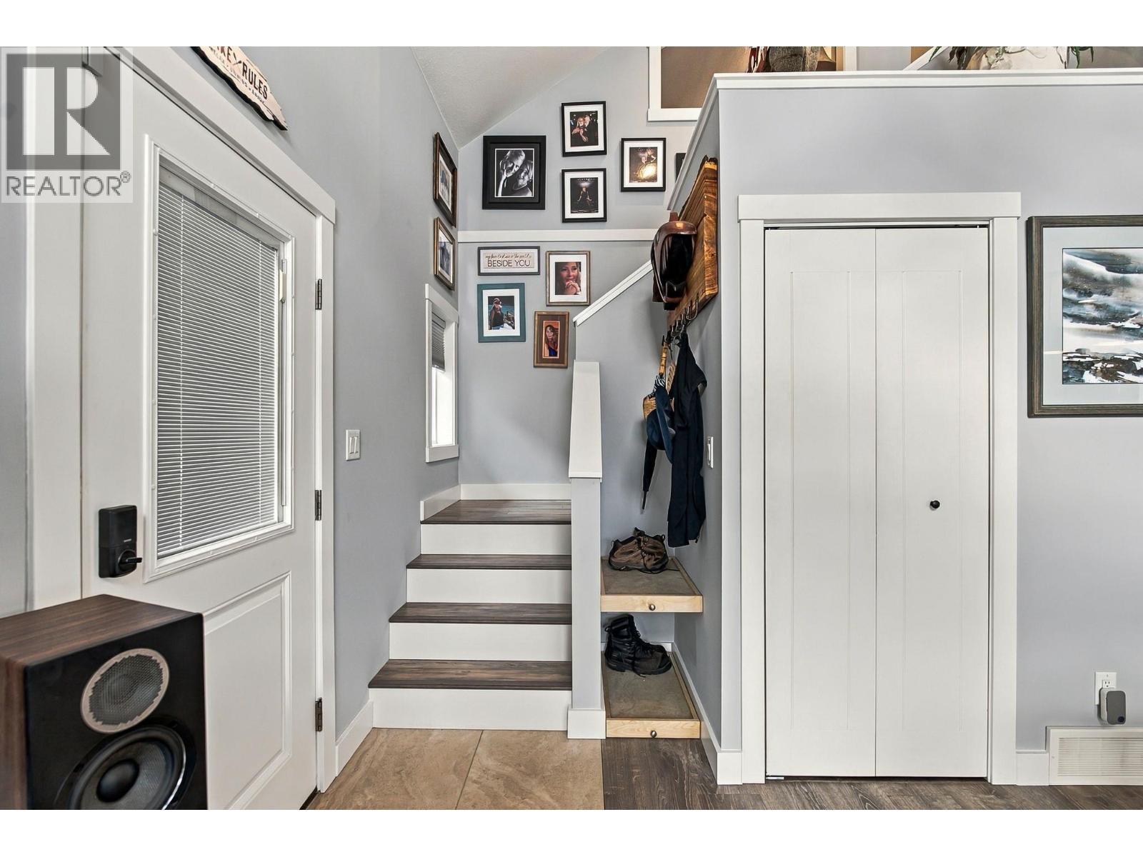6976 Terazona Drive, Kelowna, British Columbia  V1Z 3R8 - Photo 28 - 10402886