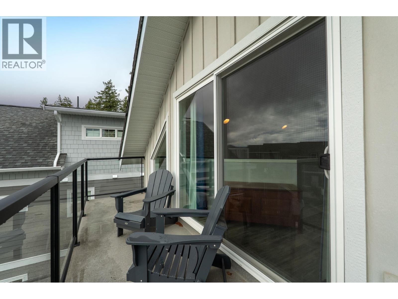 6976 Terazona Drive, Kelowna, British Columbia  V1Z 3R8 - Photo 34 - 10402886