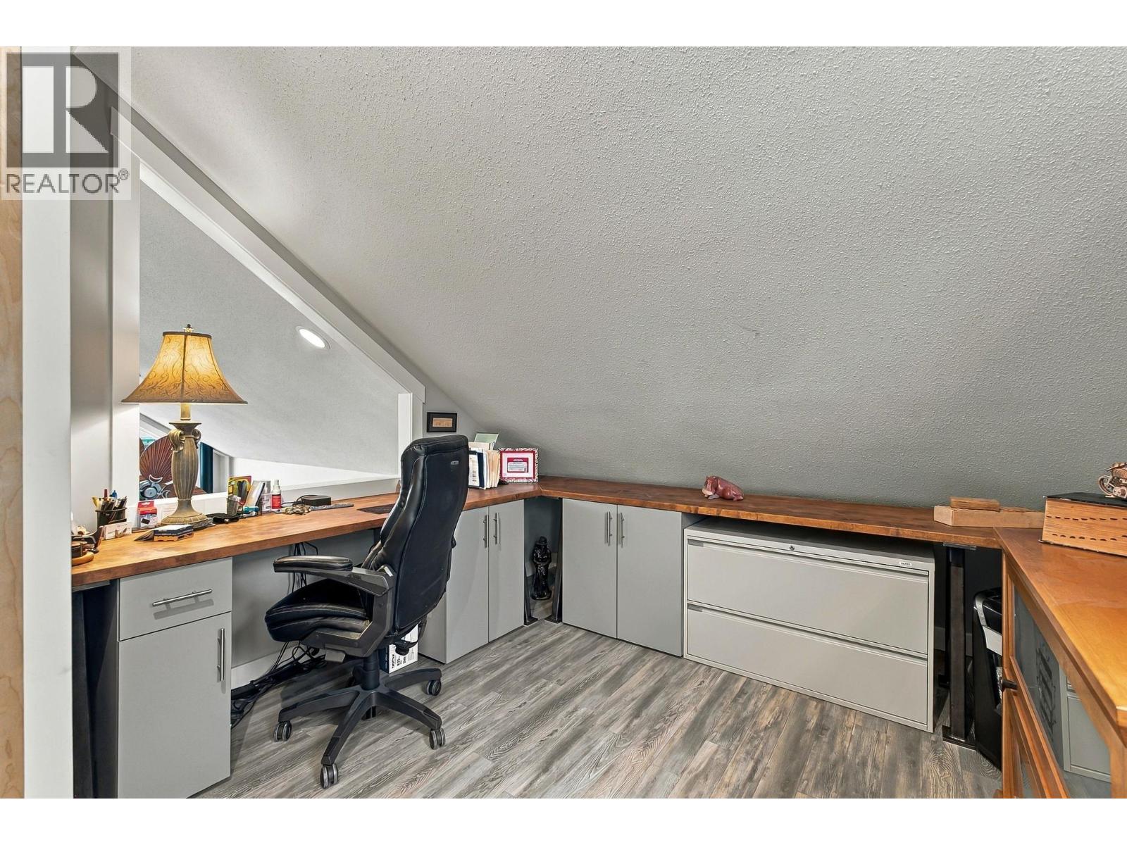 6976 Terazona Drive, Kelowna, British Columbia  V1Z 3R8 - Photo 40 - 10402886
