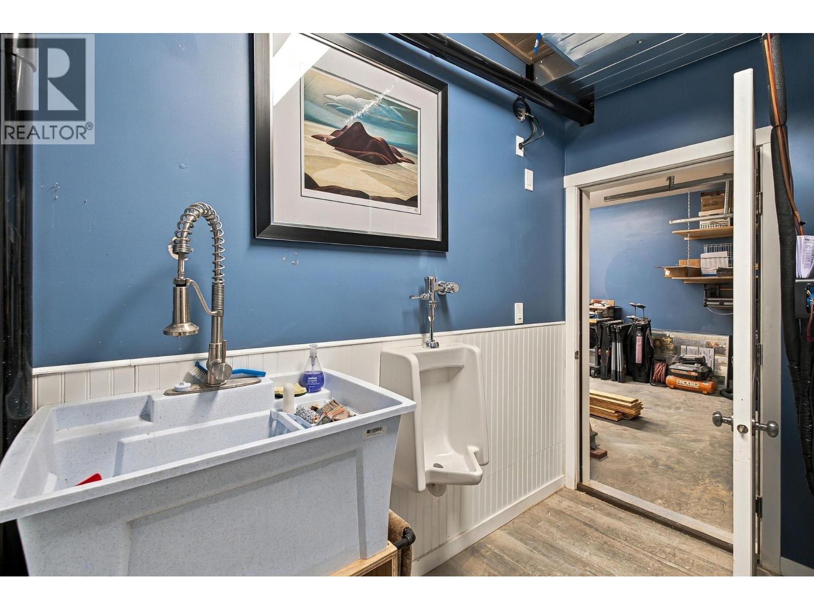 6976 Terazona Drive, Kelowna, British Columbia  V1Z 3R8 - Photo 43 - 10402886