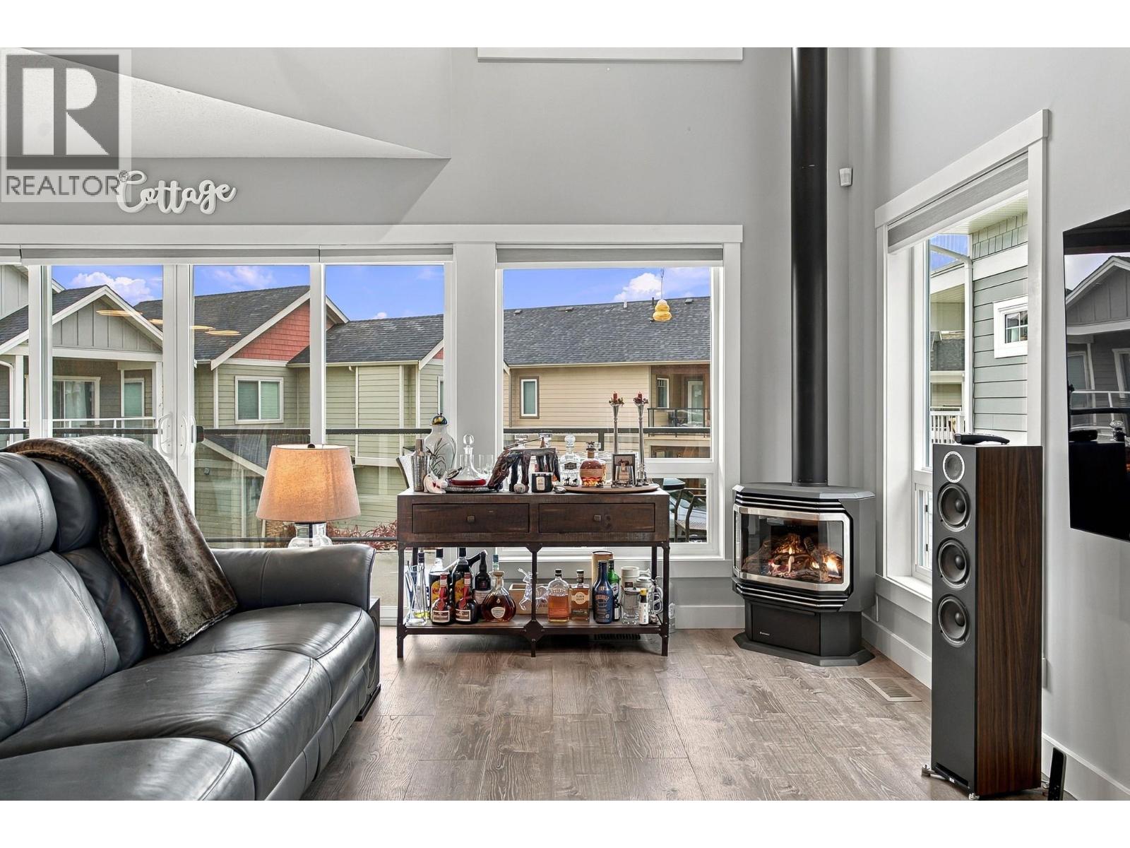 6976 Terazona Drive, Kelowna, British Columbia  V1Z 3R8 - Photo 8 - 10402886