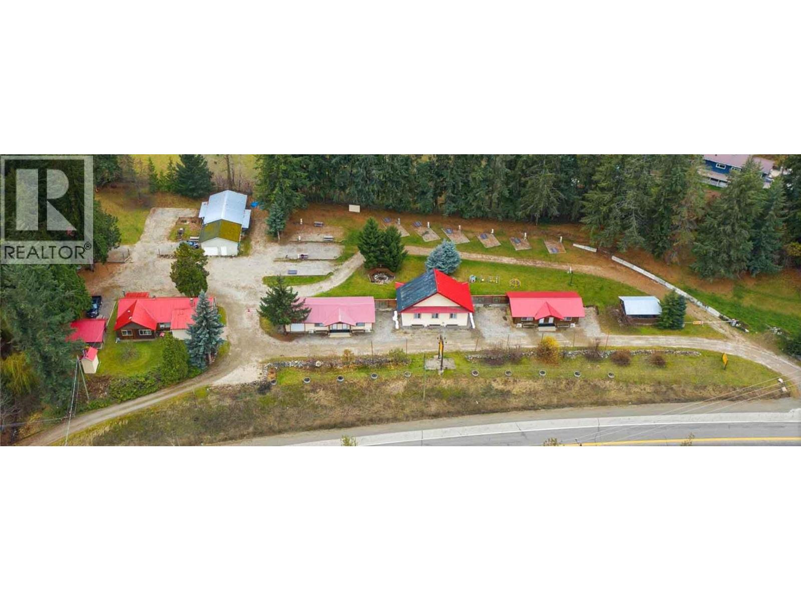6871 Trans Canada Highway Nw, Salmon Arm, British Columbia  V1E 3A2 - Photo 1 - 10402761
