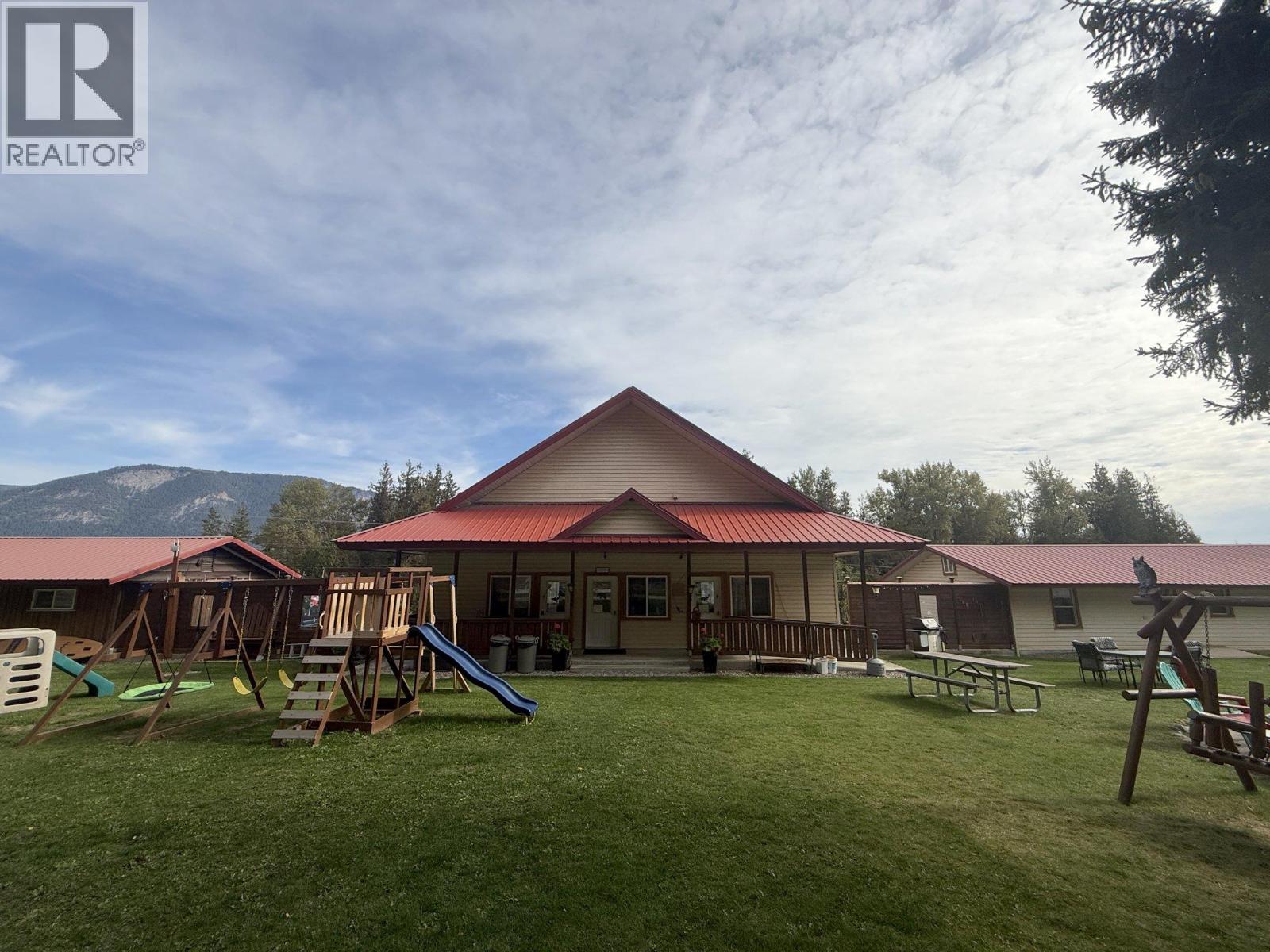 6871 Trans Canada Highway Nw, Salmon Arm, British Columbia  V1E 3A2 - Photo 21 - 10402761