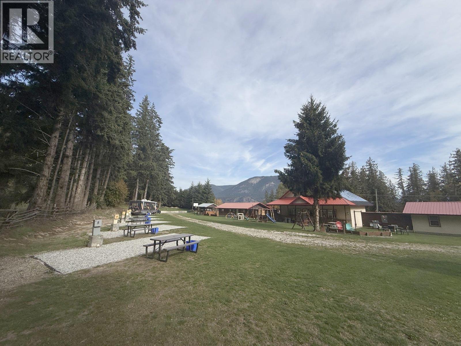 6871 Trans Canada Highway Nw, Salmon Arm, British Columbia  V1E 3A2 - Photo 47 - 10402761