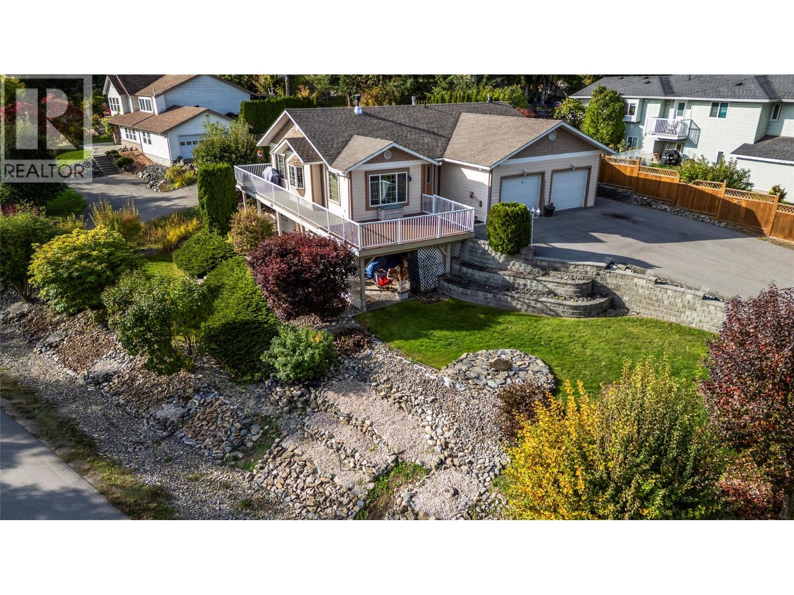 2248 Ta Lana Trail, Sorrento, British Columbia  V0E 2W2 - Photo 1 - 10402616