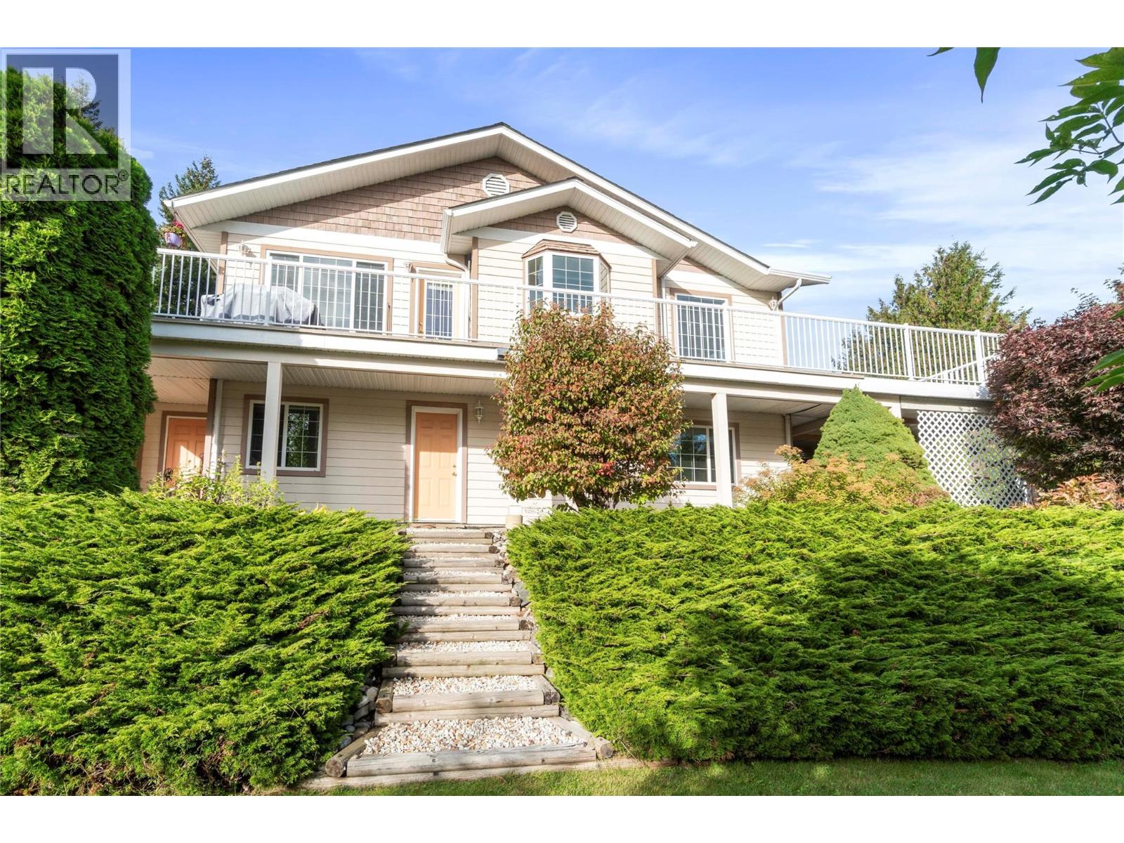 2248 Ta Lana Trail, Sorrento, British Columbia  V0E 2W2 - Photo 2 - 10402616