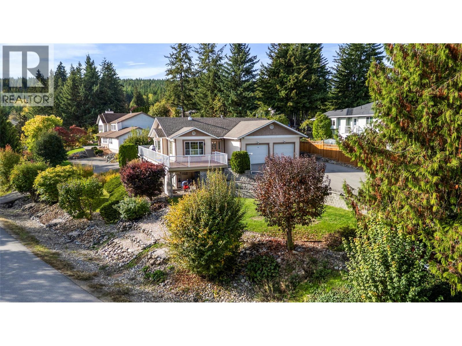 2248 Ta Lana Trail, Sorrento, British Columbia  V0E 2W2 - Photo 3 - 10402616