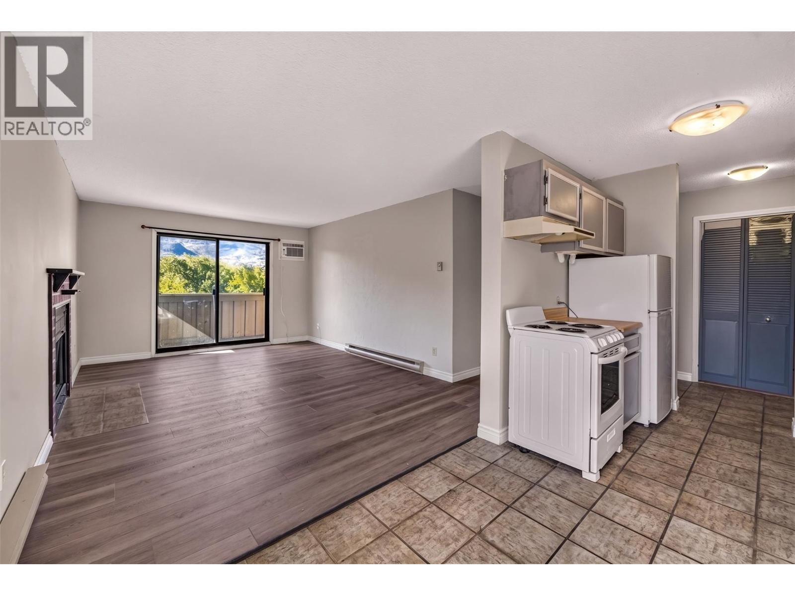 150 Skaha Place Unit# 413, Penticton, British Columbia  V2A 7K1 - Photo 5 - 10402999