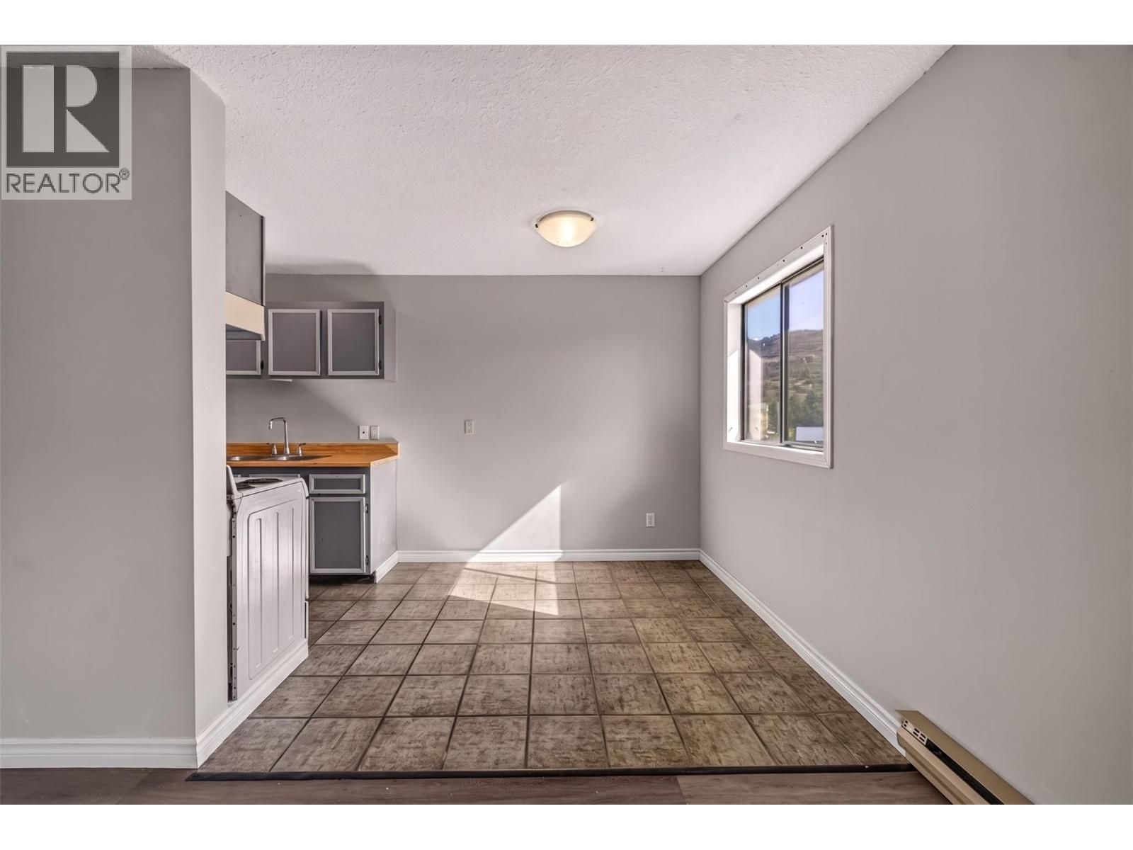 150 Skaha Place Unit# 413, Penticton, British Columbia  V2A 7K1 - Photo 6 - 10402999