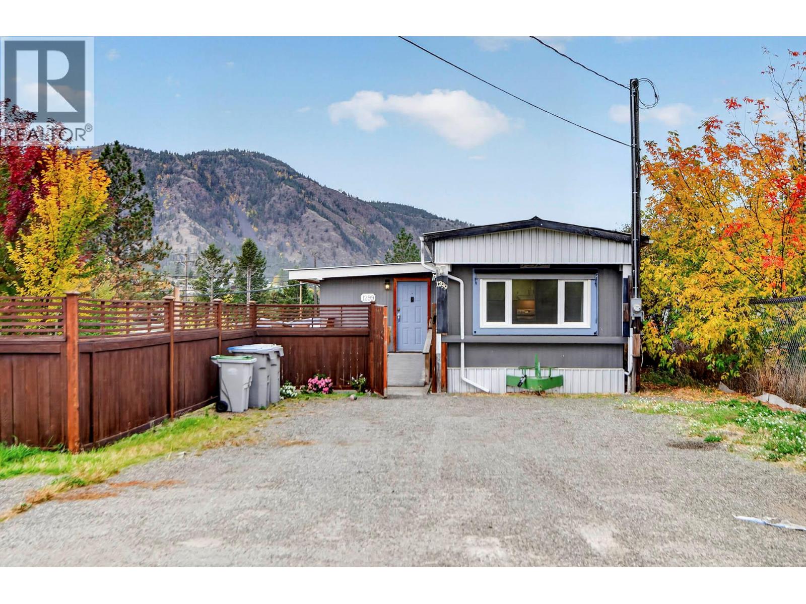 1299 Pinegrove Road, Kamloops, British Columbia  V2C 6V6 - Photo 2 - 10402953