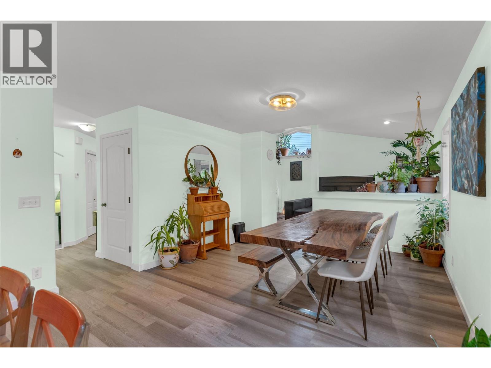 705 Stoltz Court, Kelowna, British Columbia  V1X 7X7 - Photo 12 - 10402852