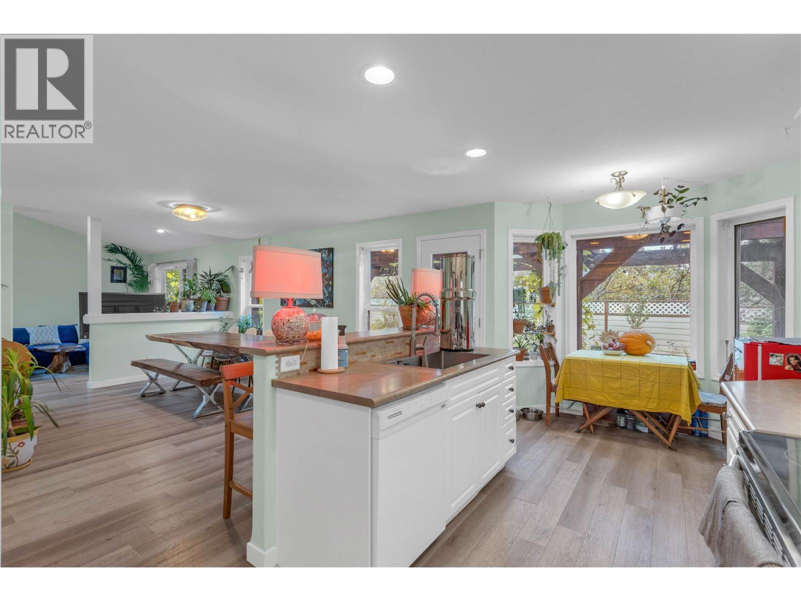 705 Stoltz Court, Kelowna, British Columbia  V1X 7X7 - Photo 15 - 10402852
