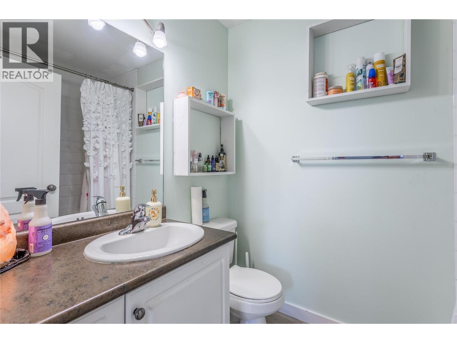 705 Stoltz Court, Kelowna, British Columbia  V1X 7X7 - Photo 25 - 10402852