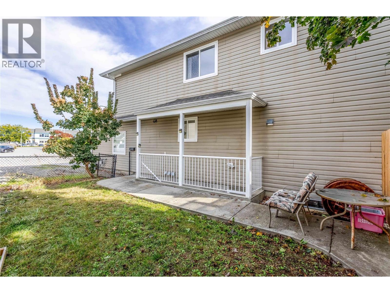 705 Stoltz Court, Kelowna, British Columbia  V1X 7X7 - Photo 39 - 10402852