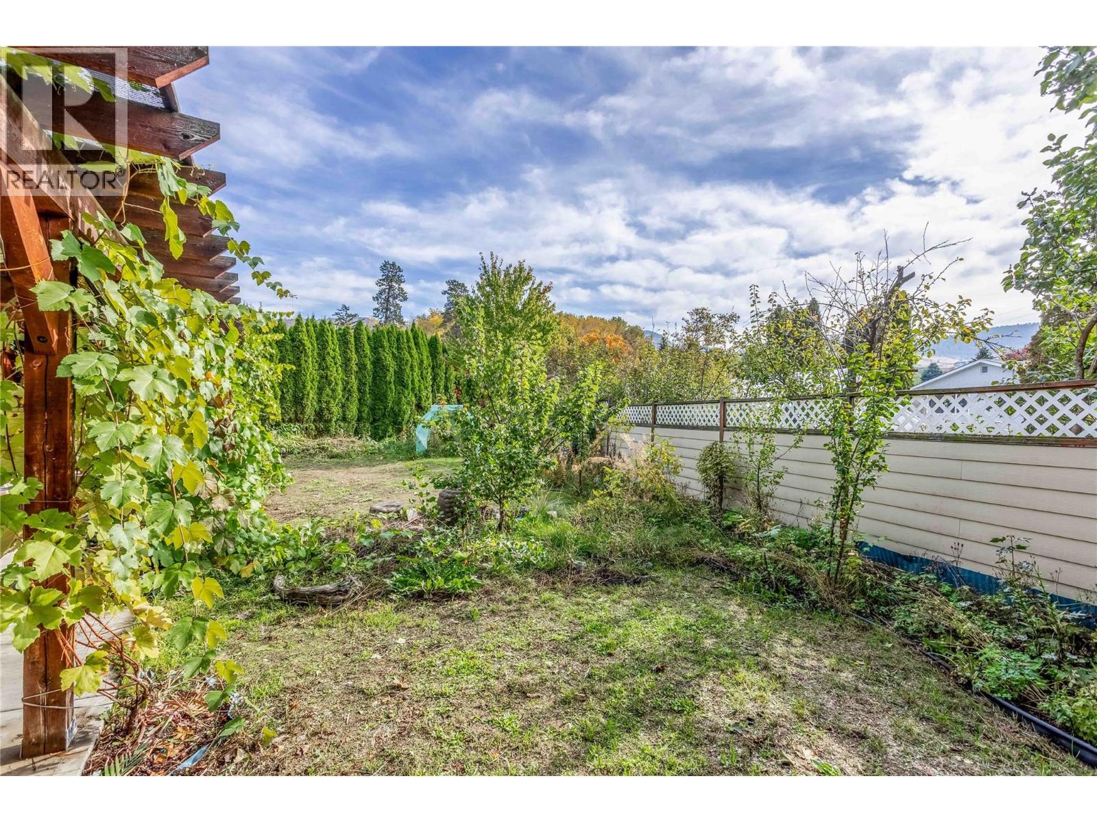 705 Stoltz Court, Kelowna, British Columbia  V1X 7X7 - Photo 48 - 10402852