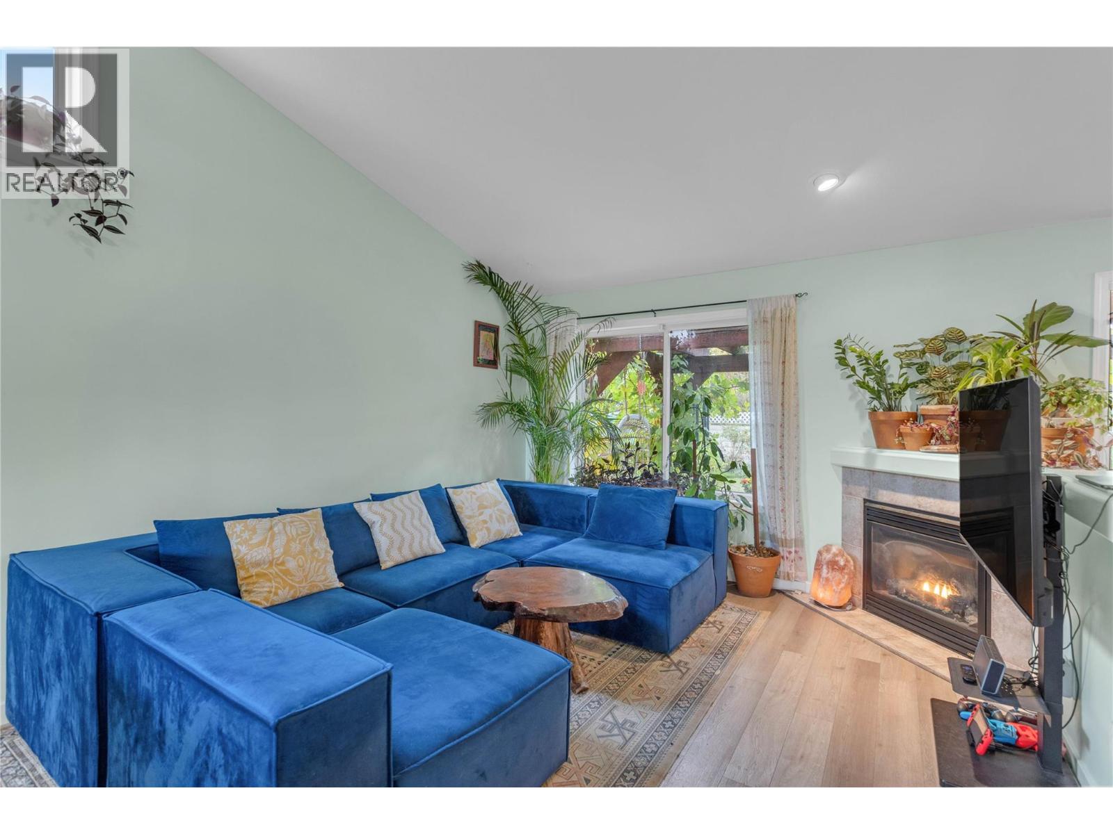 705 Stoltz Court, Kelowna, British Columbia  V1X 7X7 - Photo 7 - 10402852