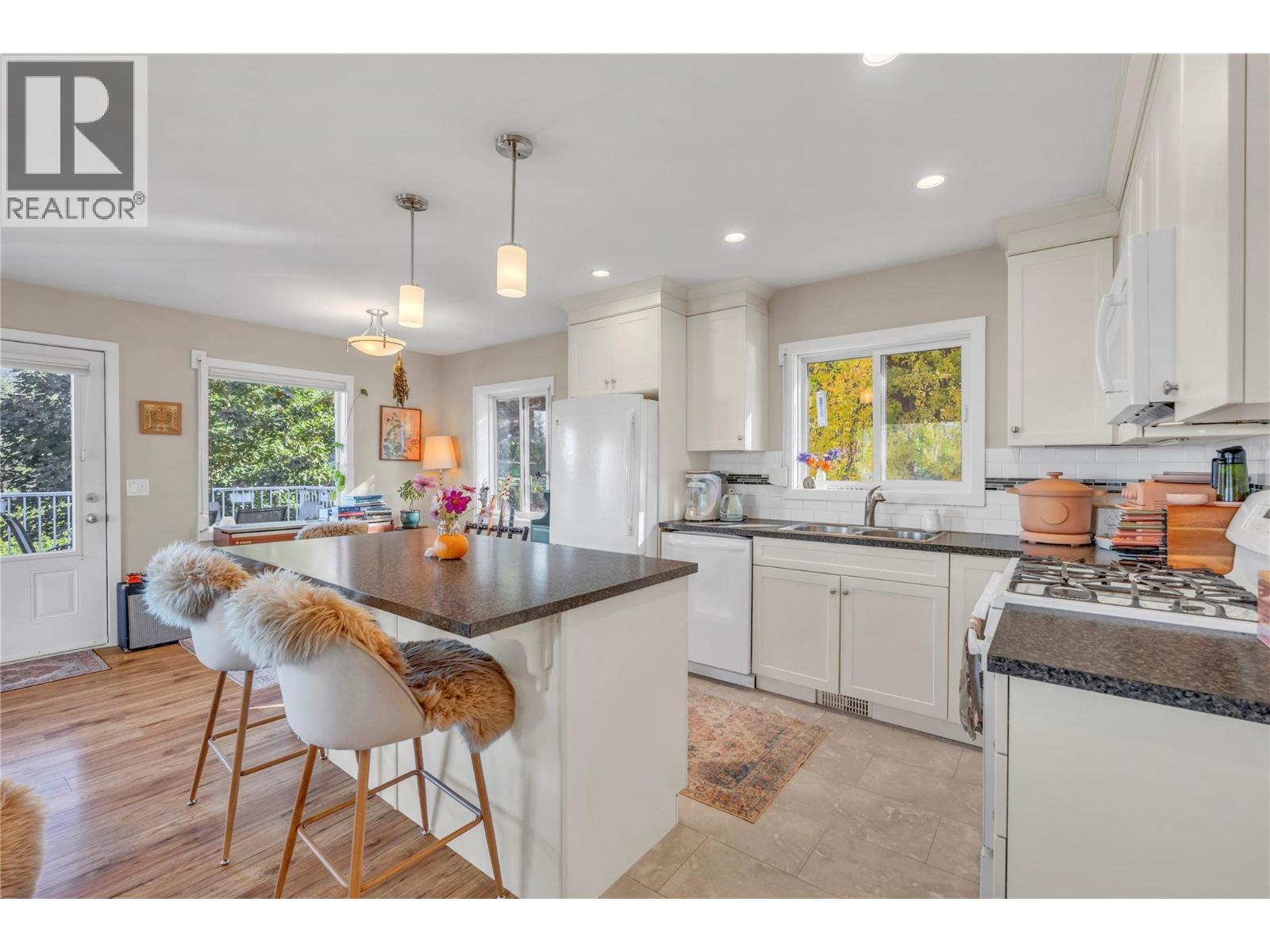 2864 Arawana Road, Naramata, British Columbia  V0H 1N1 - Photo 16 - 10402276