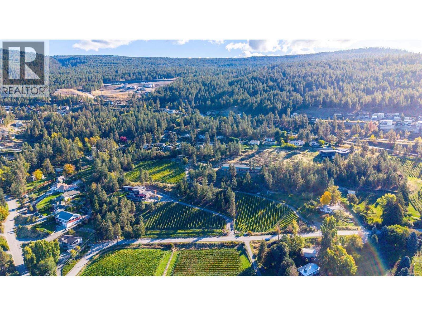 2864 Arawana Road, Naramata, British Columbia  V0H 1N1 - Photo 4 - 10402276
