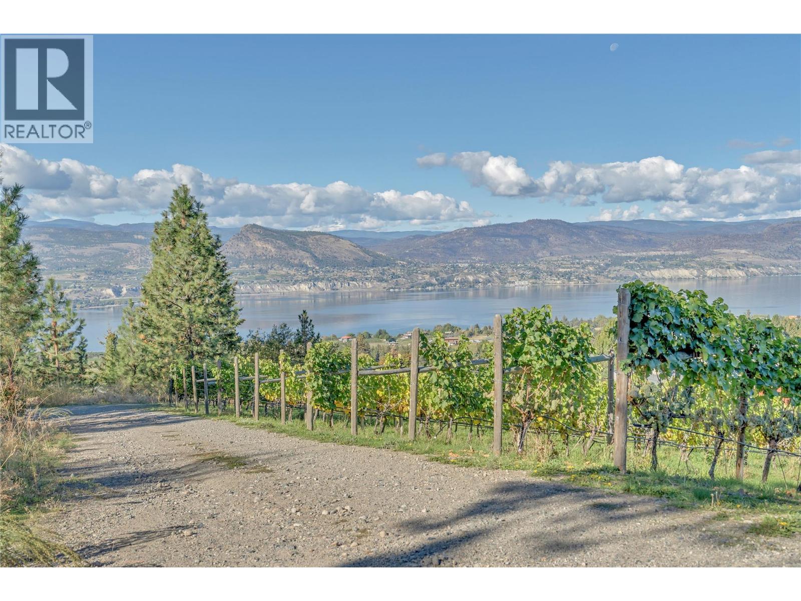 2864 Arawana Road, Naramata, British Columbia  V0H 1N1 - Photo 48 - 10402276