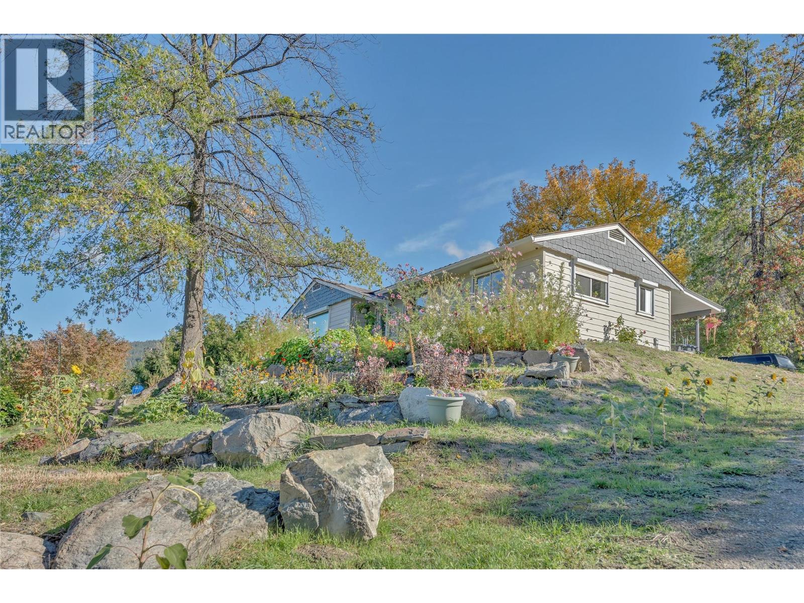 2864 Arawana Road, Naramata, British Columbia  V0H 1N1 - Photo 42 - 10402273