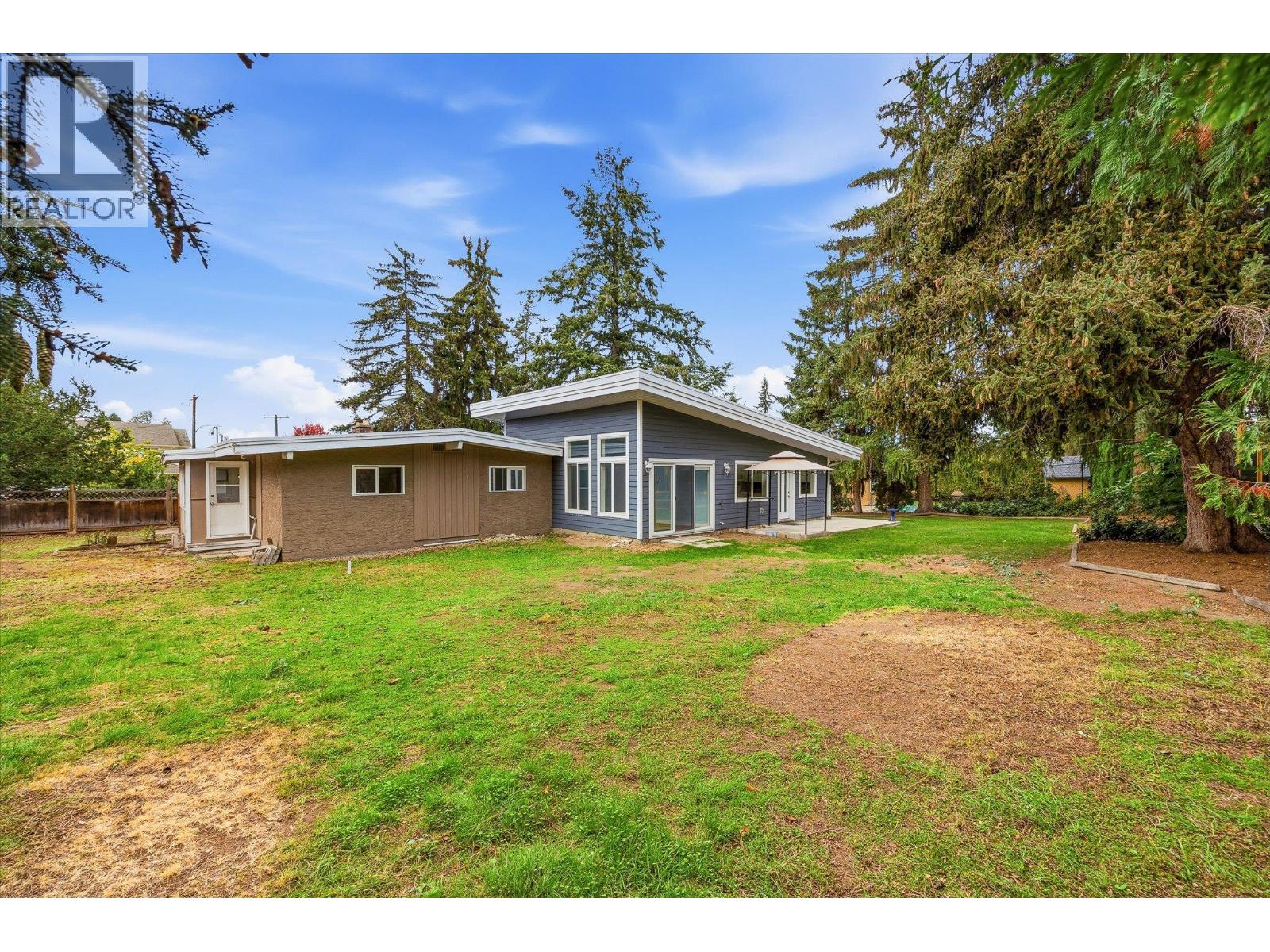 4583 Bonjou Road, Kelowna, British Columbia  V1W 1M7 - Photo 20 - 10401303