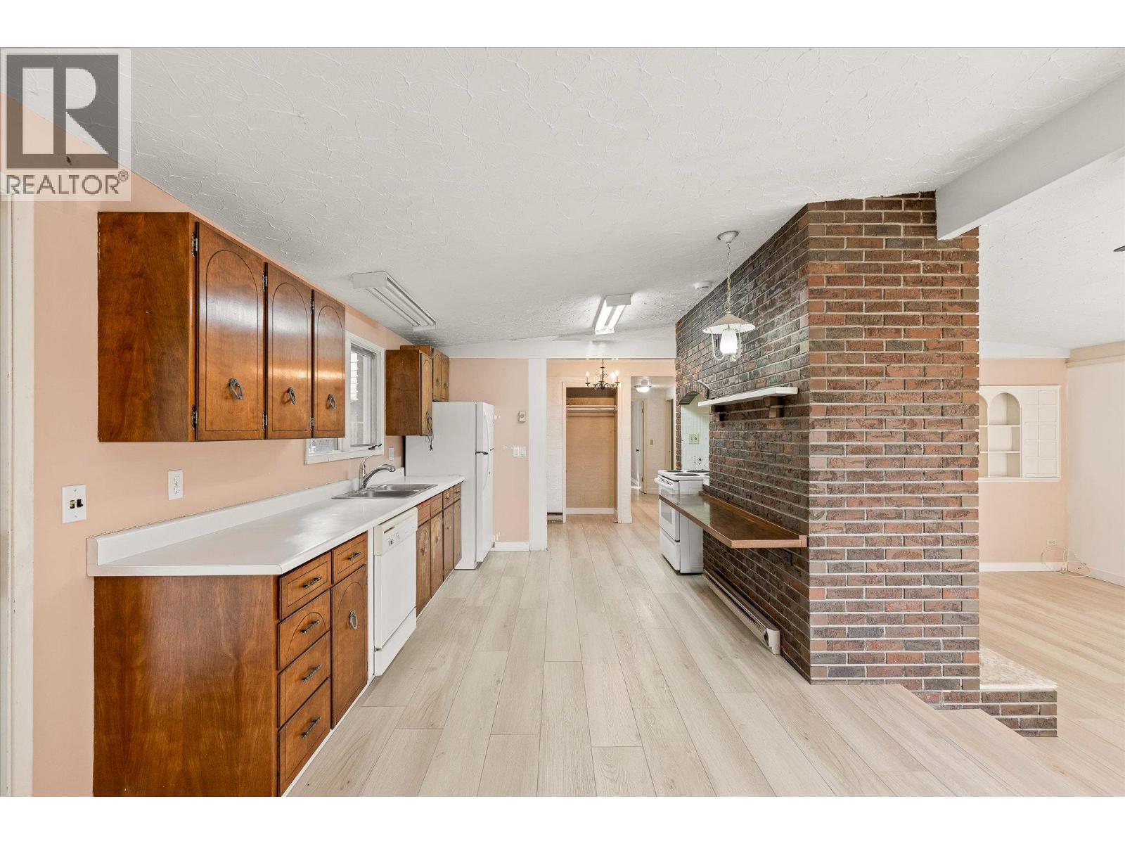 4583 Bonjou Road, Kelowna, British Columbia  V1W 1M7 - Photo 25 - 10401303