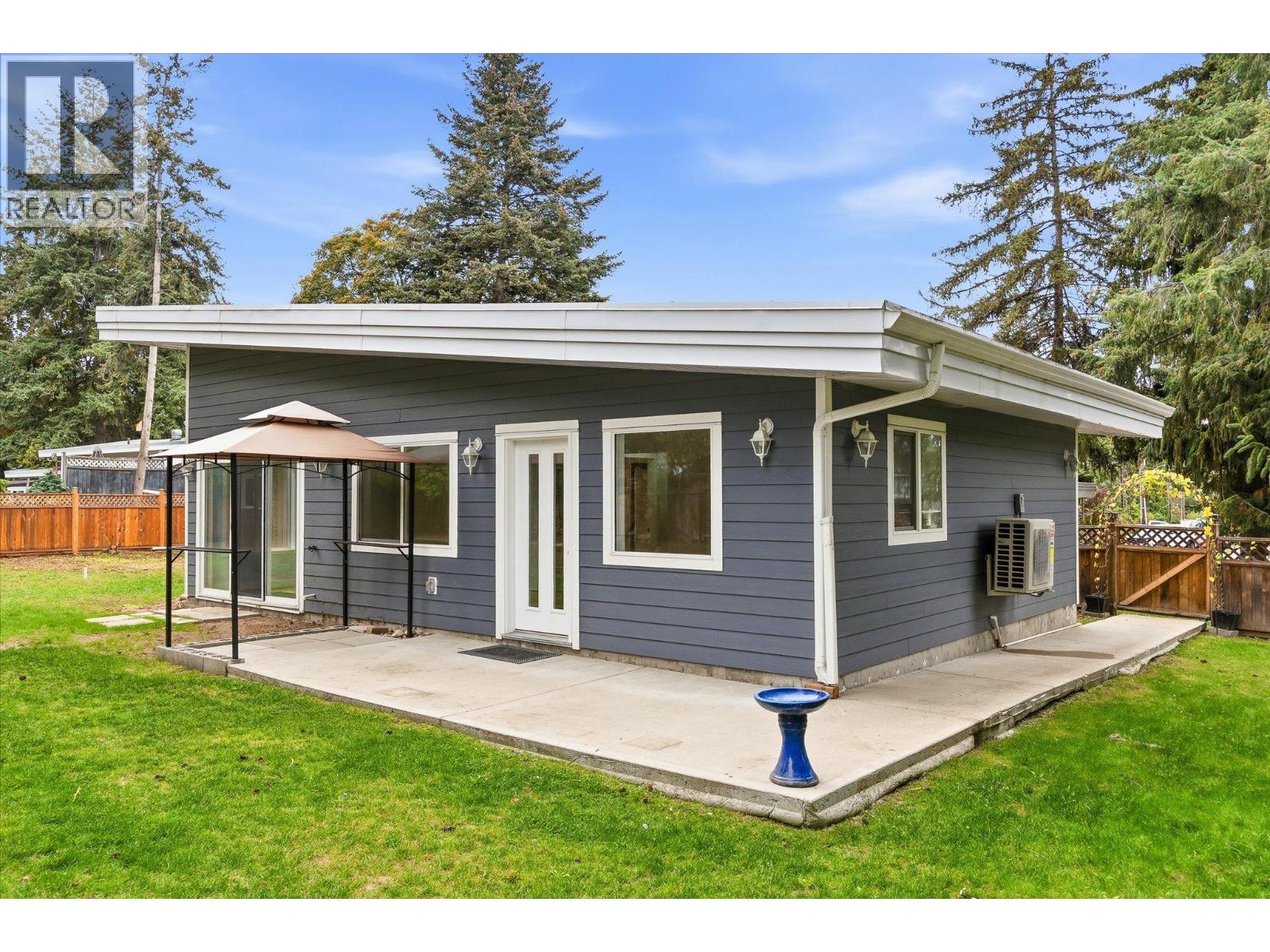 4583 Bonjou Road, Kelowna, British Columbia  V1W 1M7 - Photo 3 - 10401303