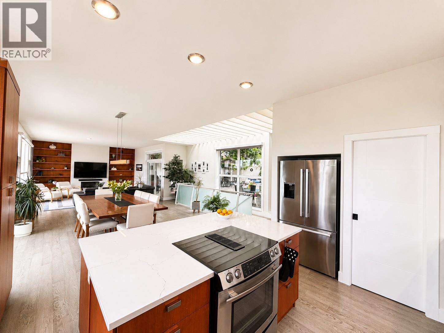 1922 Glen Gary Drive, Kamloops, British Columbia  V2E 1R4 - Photo 10 - 10403046