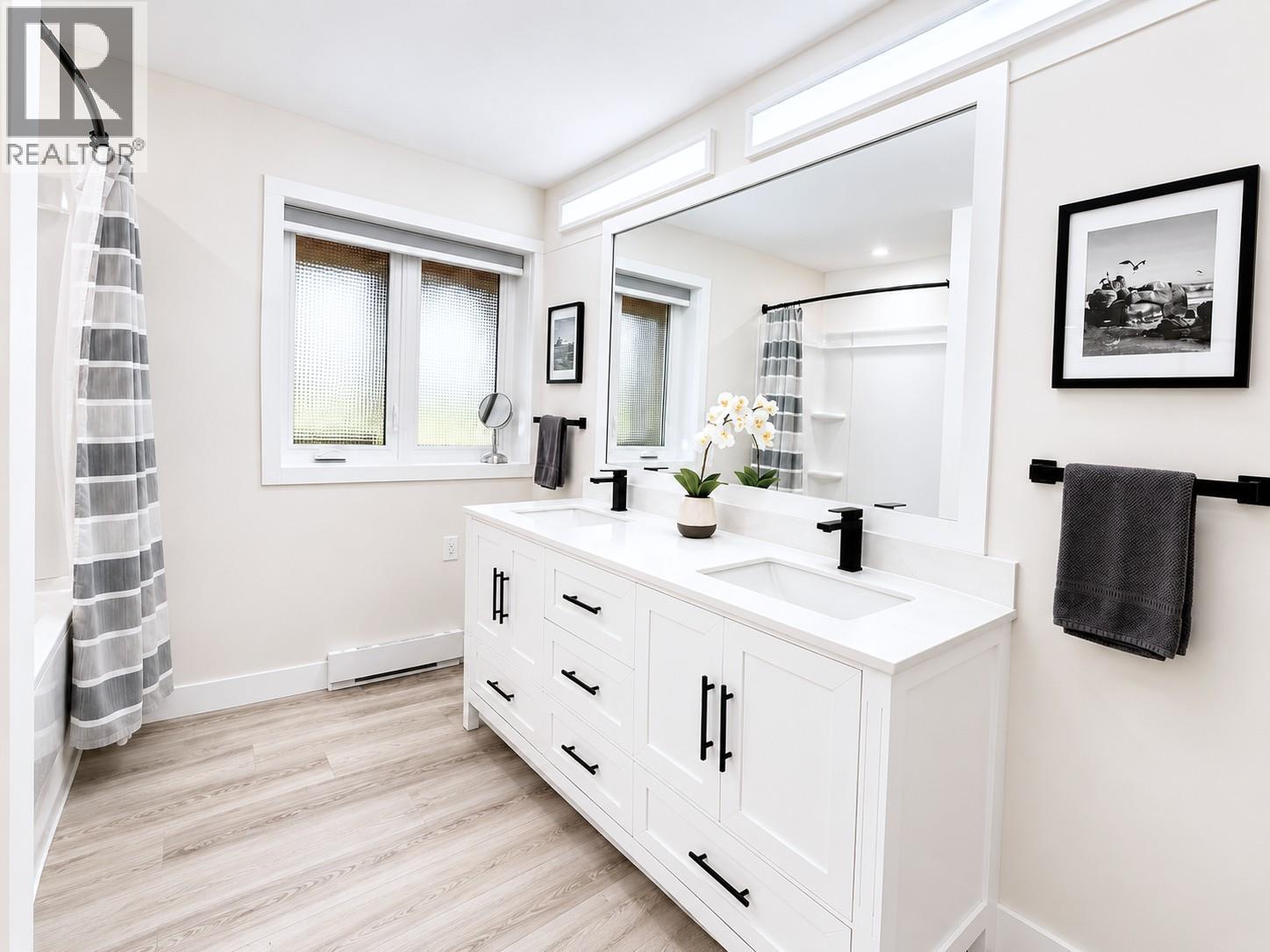 1922 Glen Gary Drive, Kamloops, British Columbia  V2E 1R4 - Photo 18 - 10403046