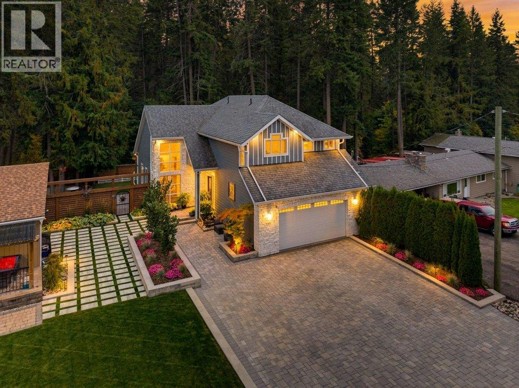 3220 28 Avenue Ne, Salmon Arm, British Columbia  V1E 3G1 - Photo 1 - 10403098