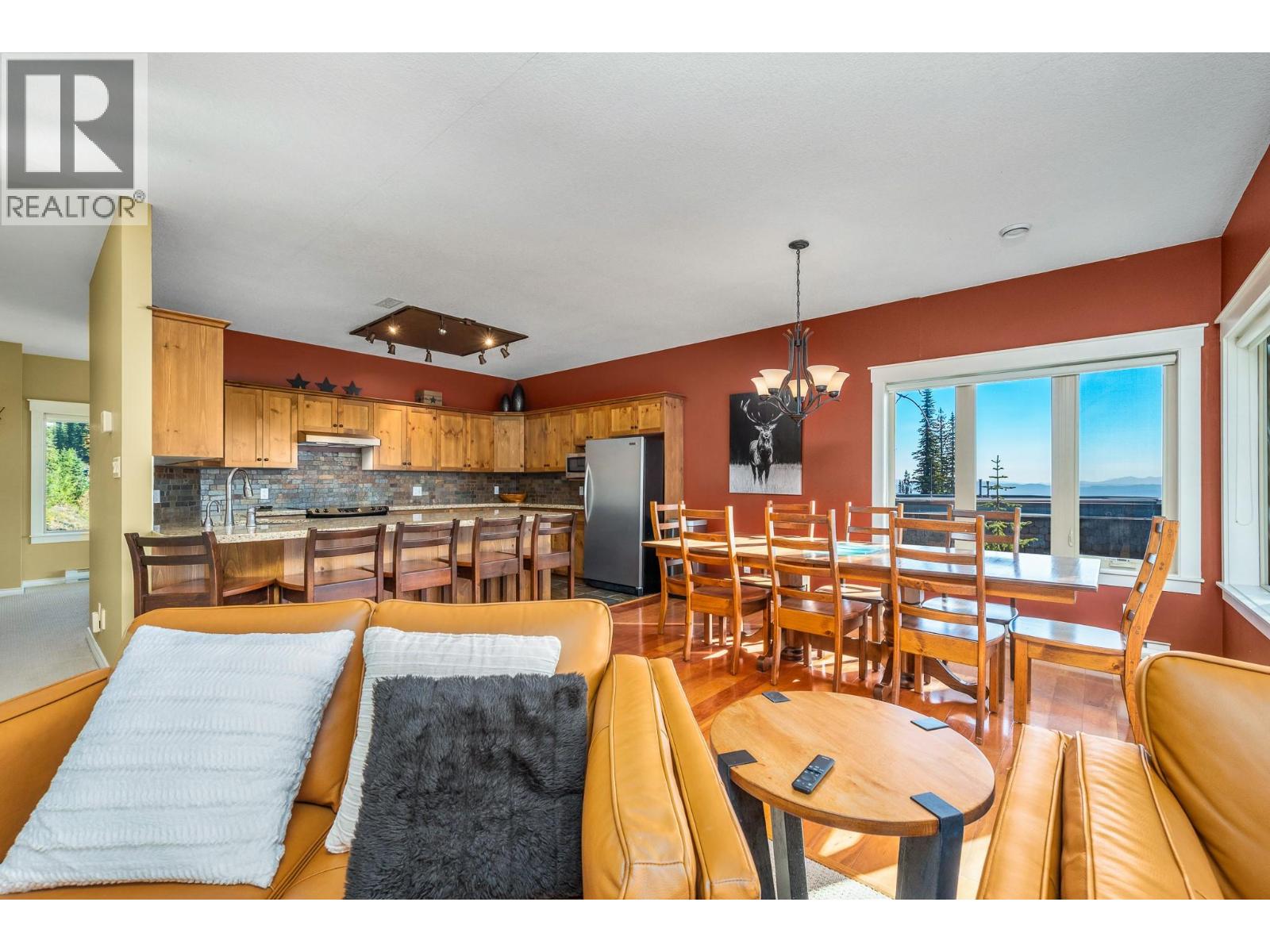 720 Monashee Court, Silver Star, British Columbia  V1B 0S5 - Photo 19 - 10401037