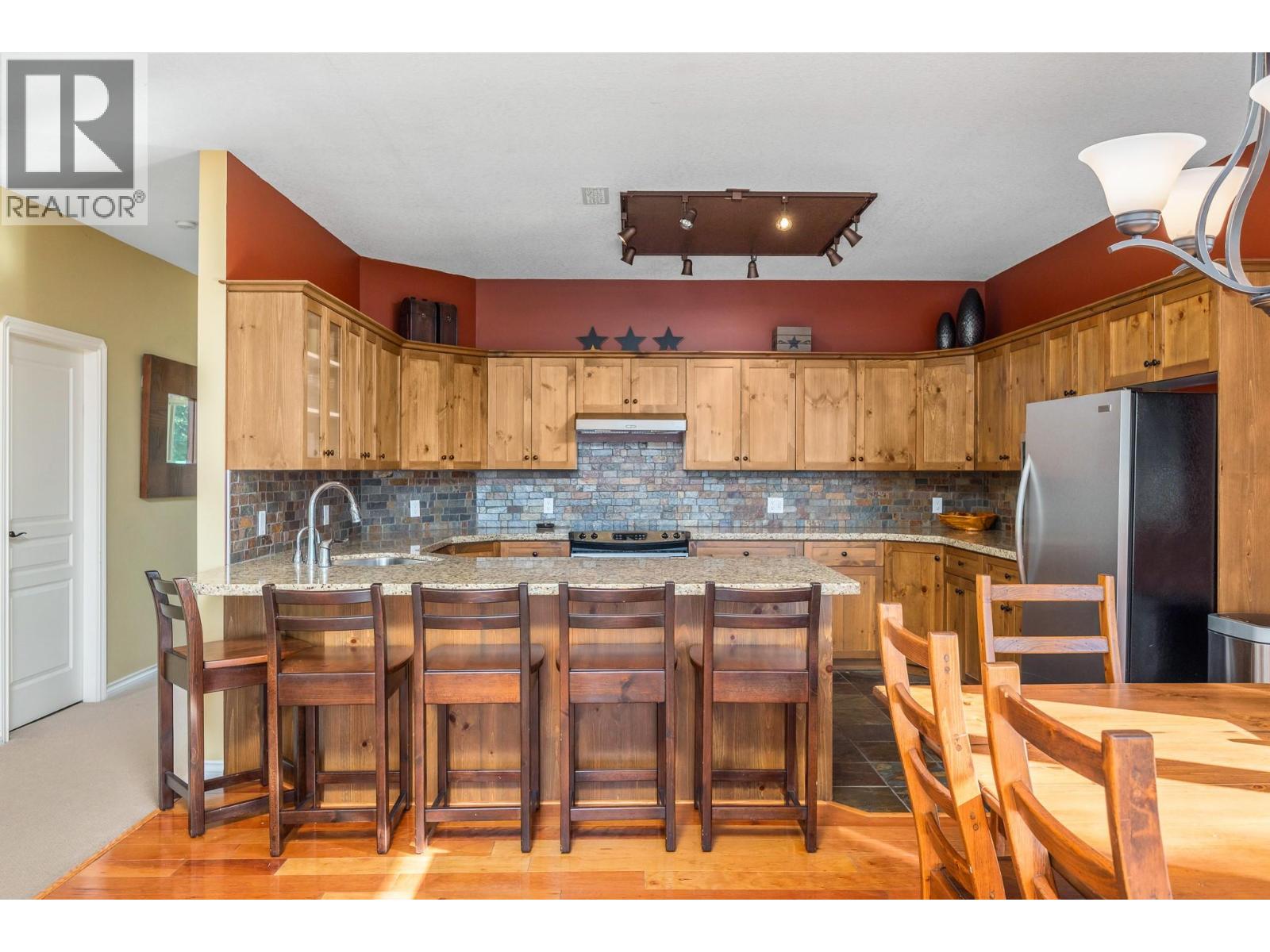 720 Monashee Court, Silver Star, British Columbia  V1B 0S5 - Photo 20 - 10401037