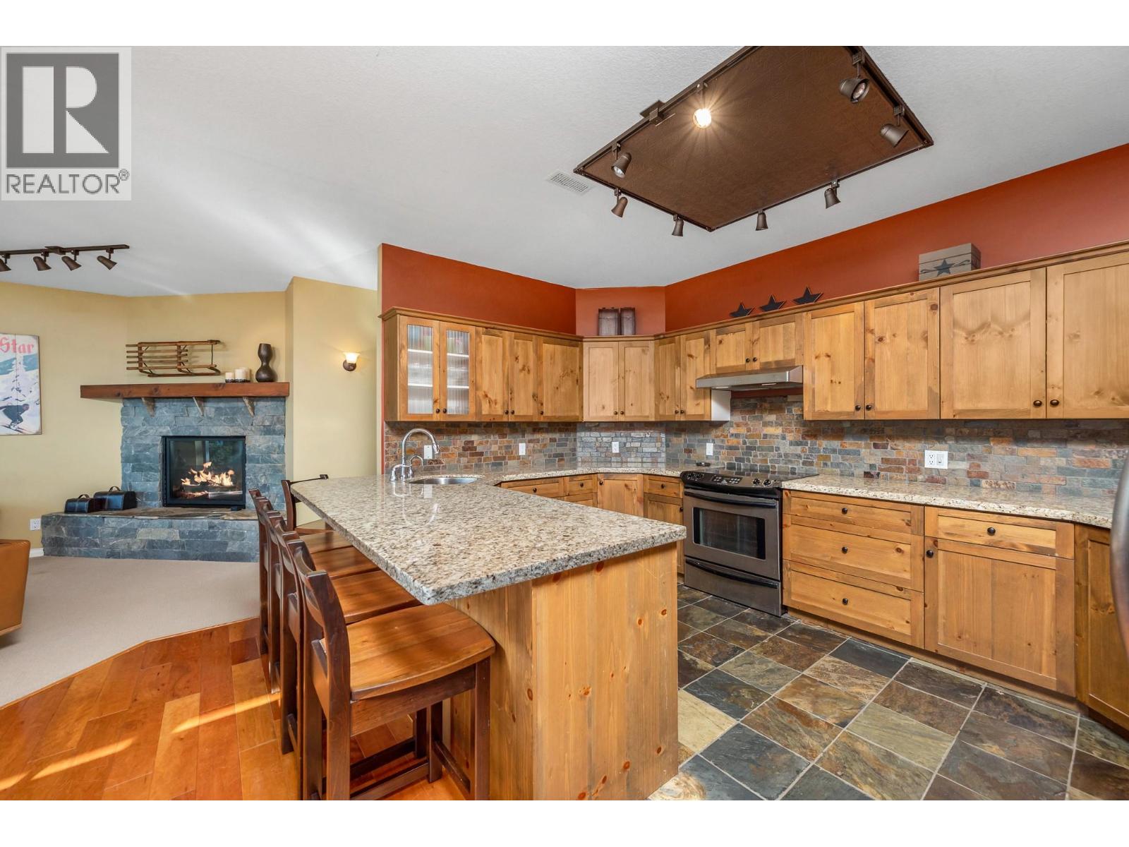720 Monashee Court, Silver Star, British Columbia  V1B 0S5 - Photo 22 - 10401037