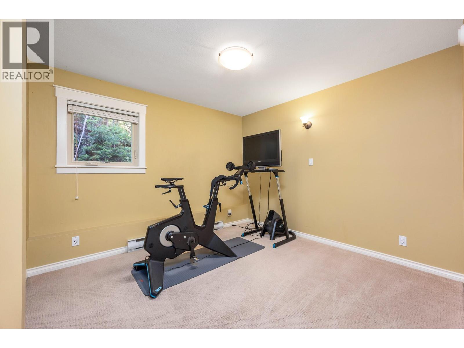 720 Monashee Court, Silver Star, British Columbia  V1B 0S5 - Photo 31 - 10401037