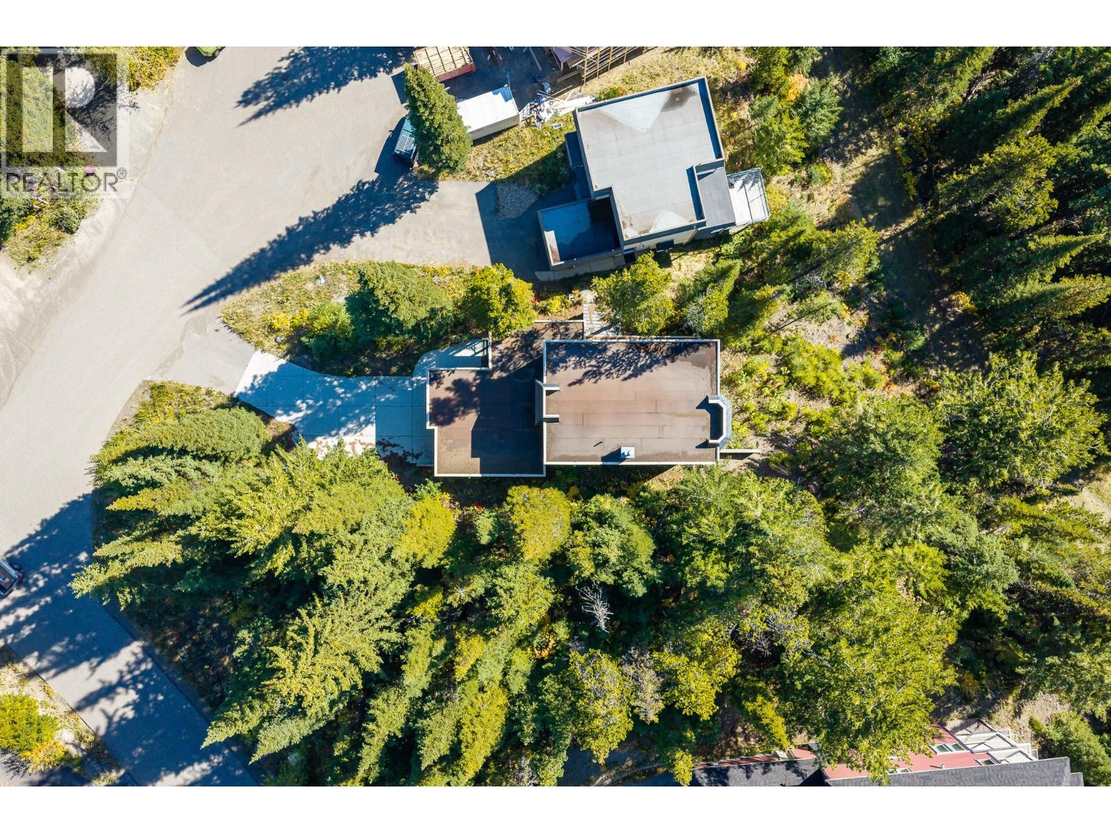 720 Monashee Court, Silver Star, British Columbia  V1B 0S5 - Photo 59 - 10401037