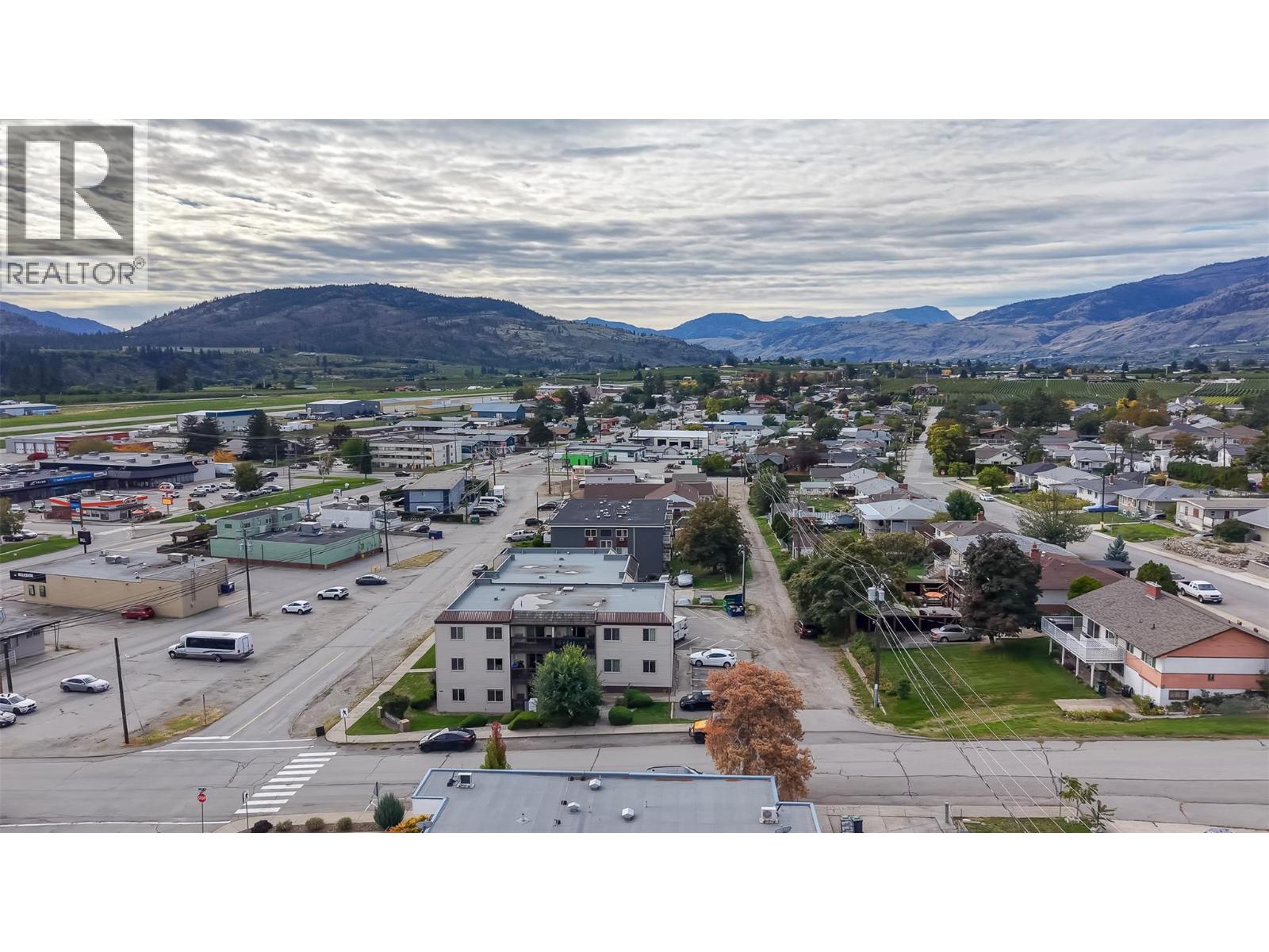529 Co-Op Avenue Unit# 10, Oliver, British Columbia  V0H 1T0 - Photo 3 - 10403077