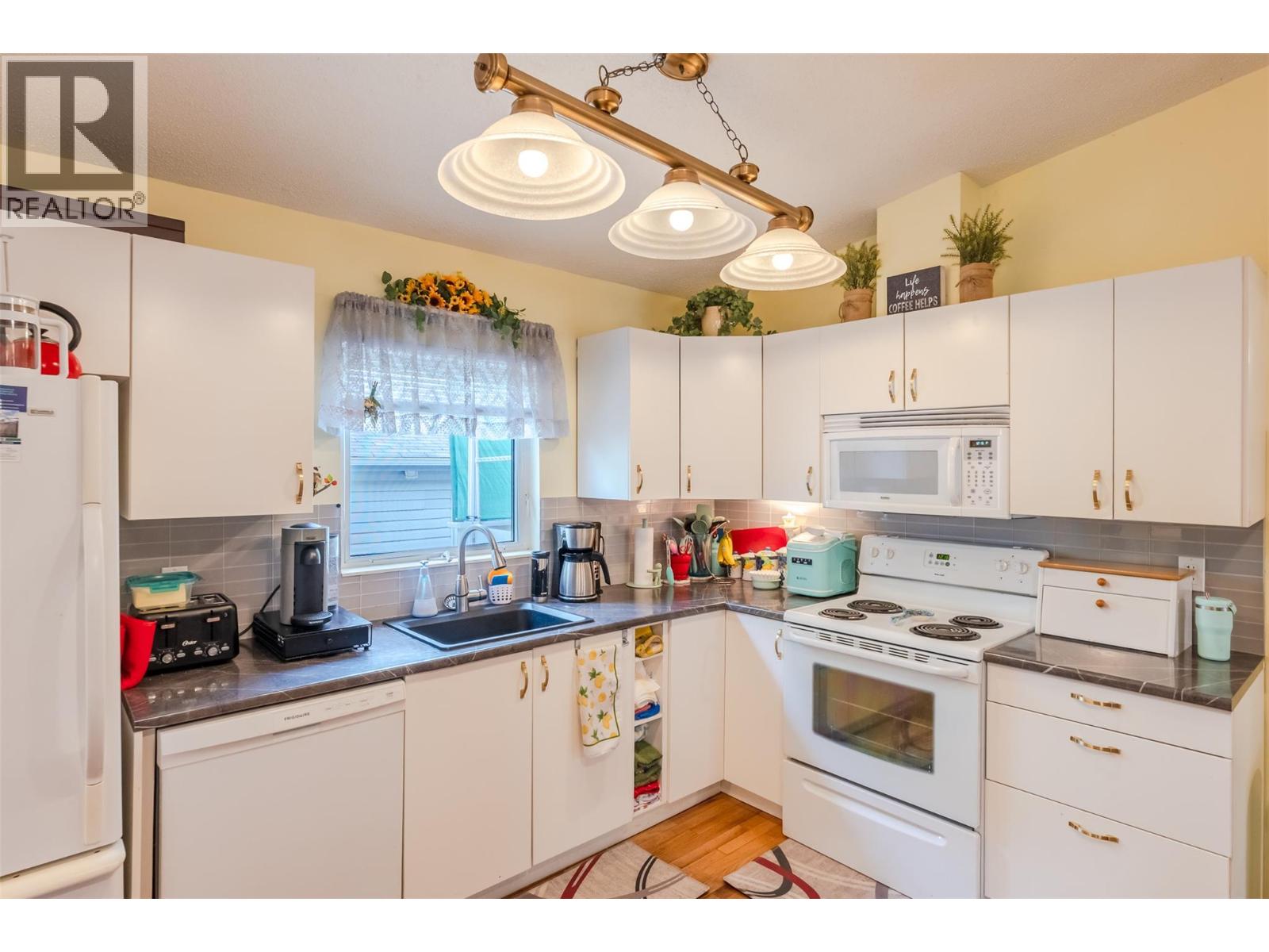3096 South Main Street Unit# 10, Penticton, British Columbia  V2A 6G5 - Photo 16 - 10402970