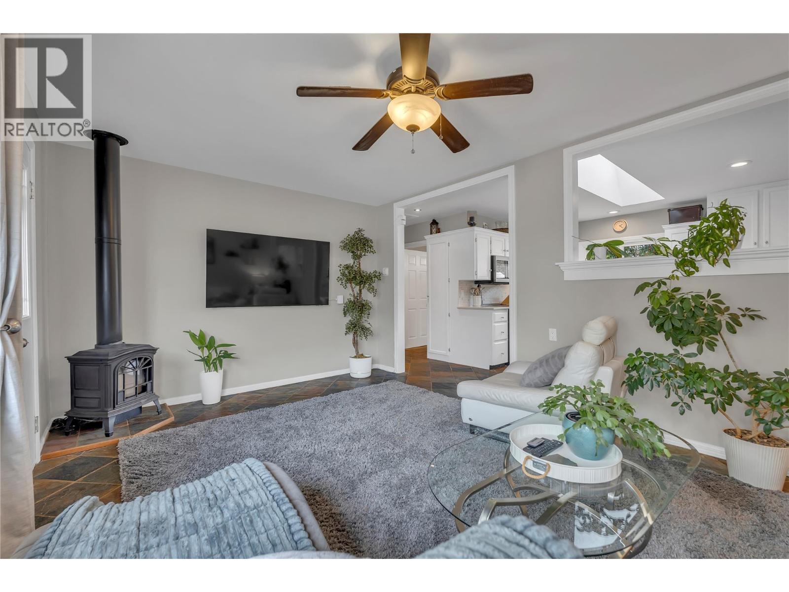 11114 Prairie Valley Road, Summerland, British Columbia  V0H 1Z8 - Photo 3 - 10403011