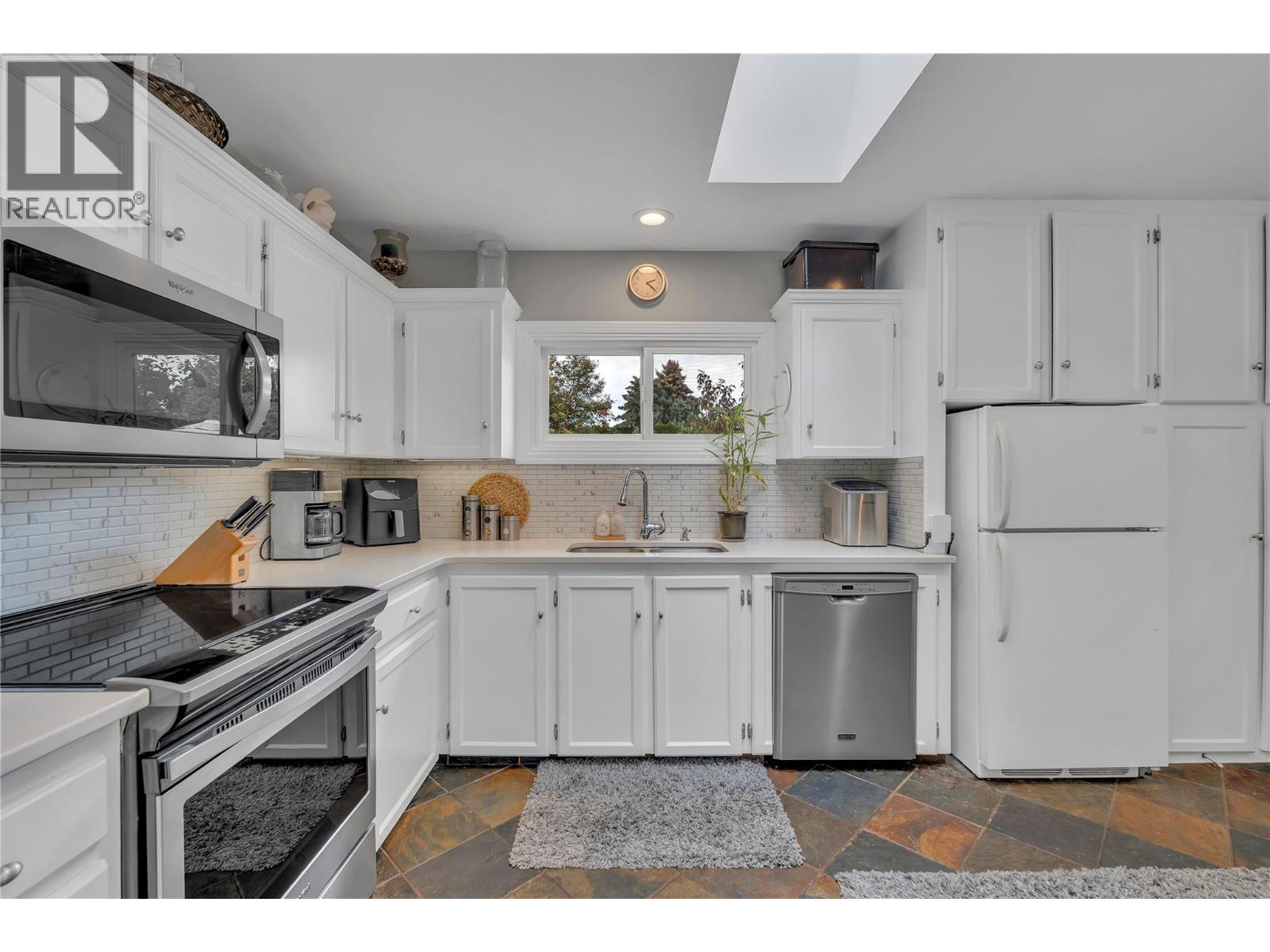 11114 Prairie Valley Road, Summerland, British Columbia  V0H 1Z8 - Photo 4 - 10403011