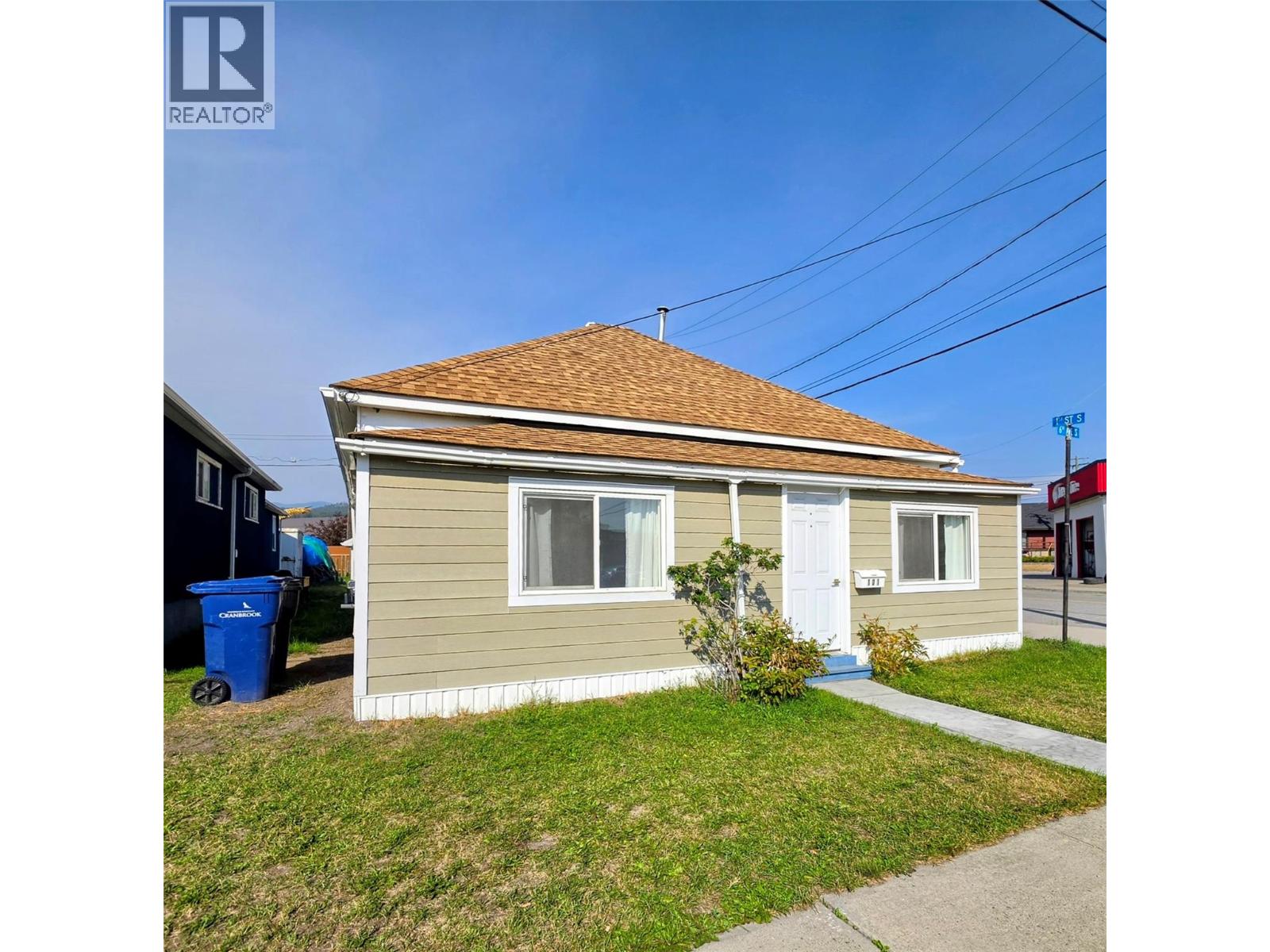 101 6th Avenue S, Cranbrook, British Columbia  V1C 2H5 - Photo 2 - 10402881