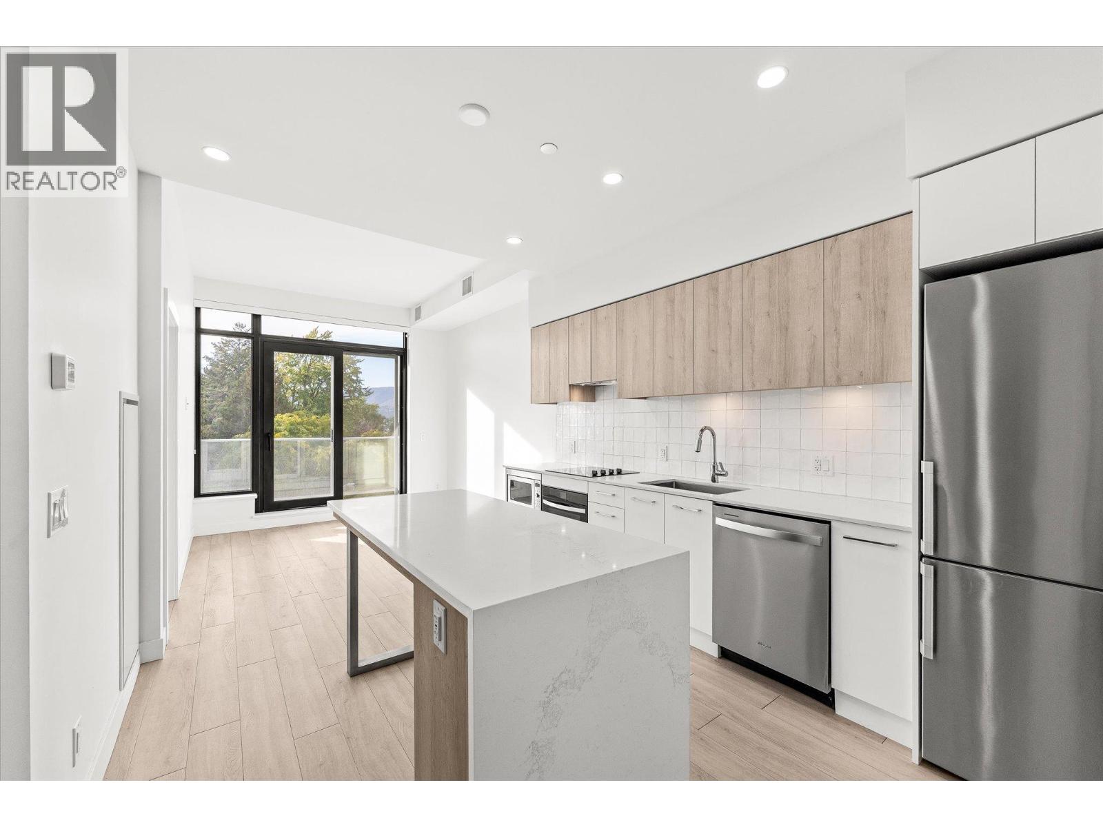 3699 Capozzi Road Unit# 407, Kelowna, British Columbia  V1W 3L2 - Photo 2 - 10402907