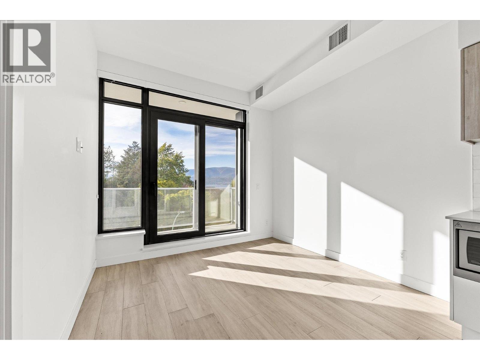 3699 Capozzi Road Unit# 407, Kelowna, British Columbia  V1W 3L2 - Photo 4 - 10402907