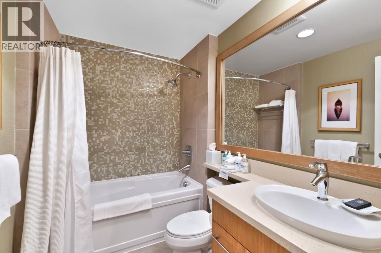 15 Park Place Unit# 420, Osoyoos, British Columbia  V0H 1V0 - Photo 1 - 10403128