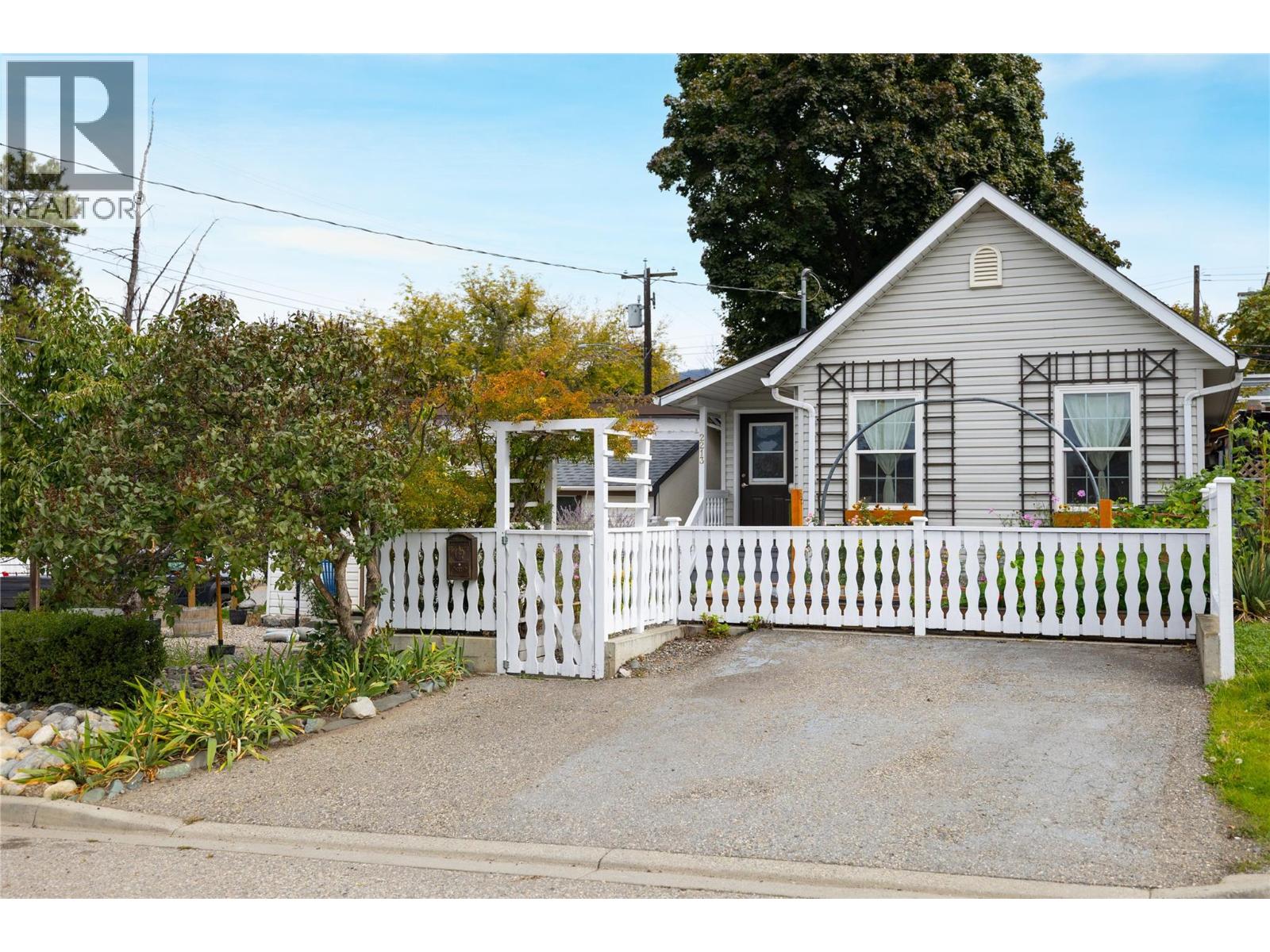 2213 33 Street, Vernon, British Columbia  V1T 5S2 - Photo 23 - 10402994