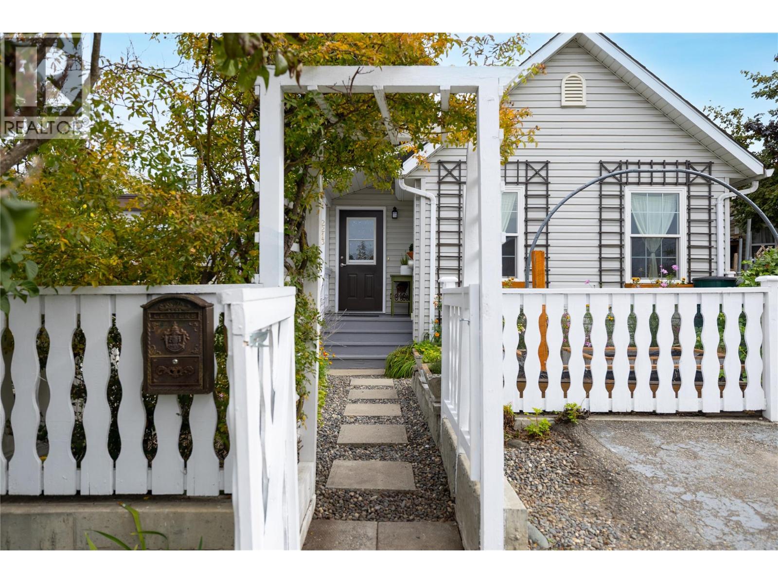 2213 33 Street, Vernon, British Columbia  V1T 5S2 - Photo 24 - 10402994