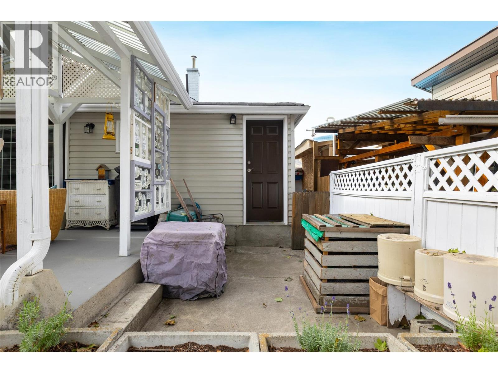 2213 33 Street, Vernon, British Columbia  V1T 5S2 - Photo 40 - 10402994
