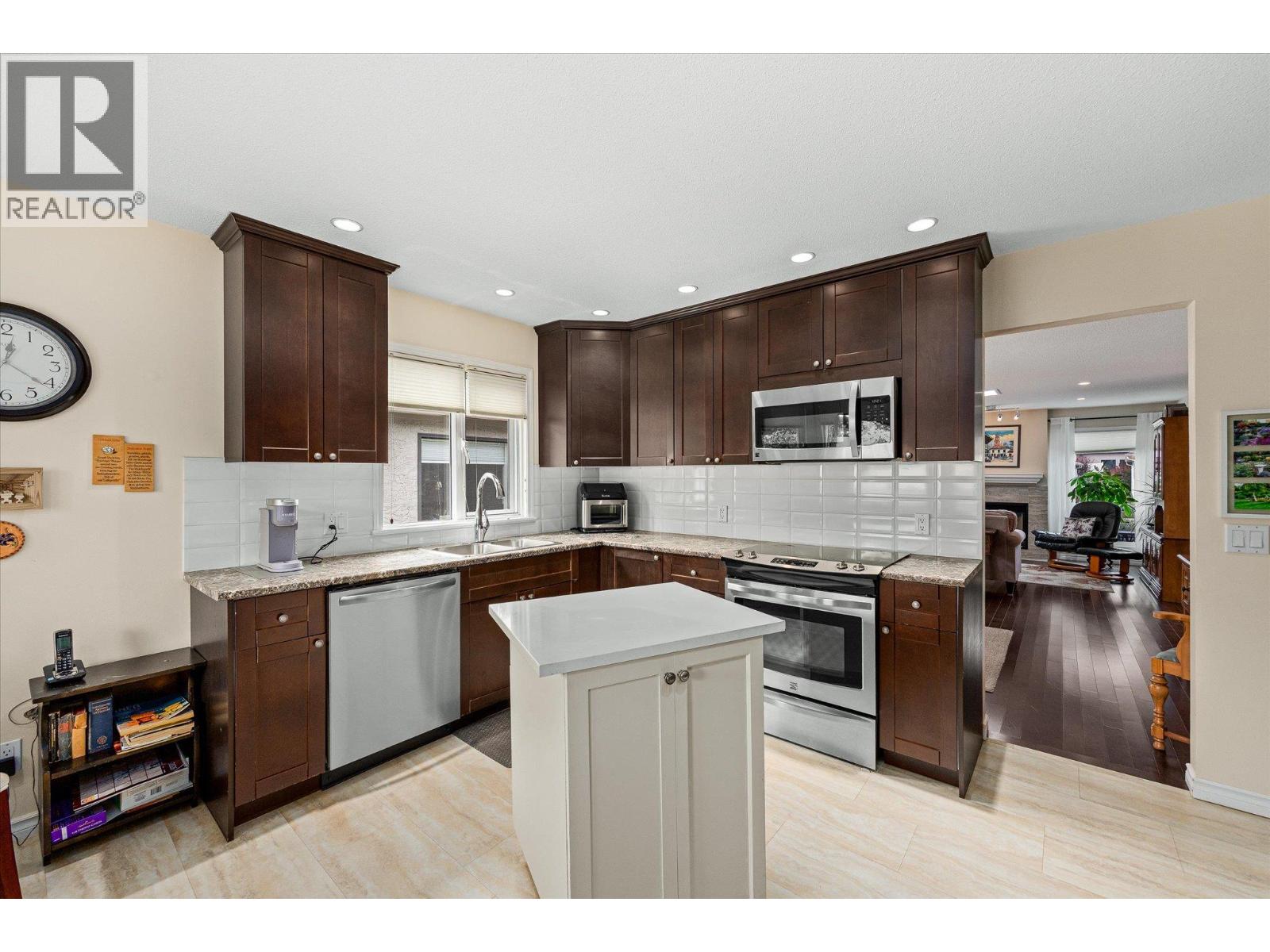 615 Glenmeadows Road Unit# 3, Kelowna, British Columbia  V1V 1N9 - Photo 12 - 10402151
