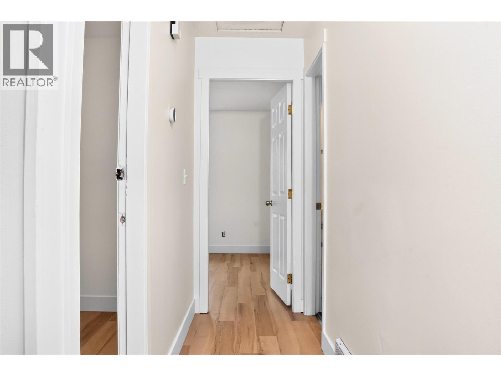478 Malahat Place, Kamloops, British Columbia  V2E 2M8 - Photo 12 - 10403135